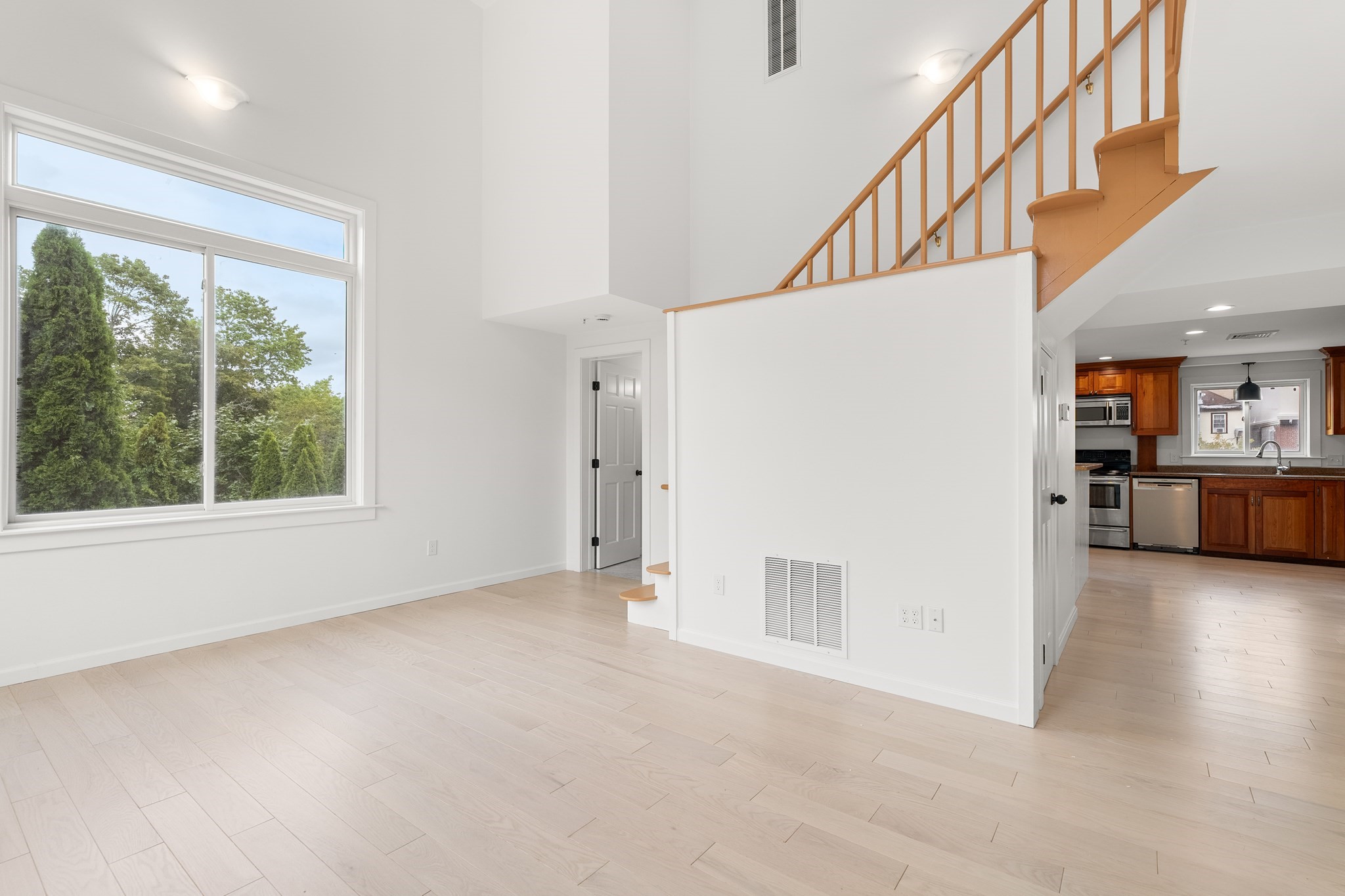24 Glenwood Avenue # 3 Property Photo 10