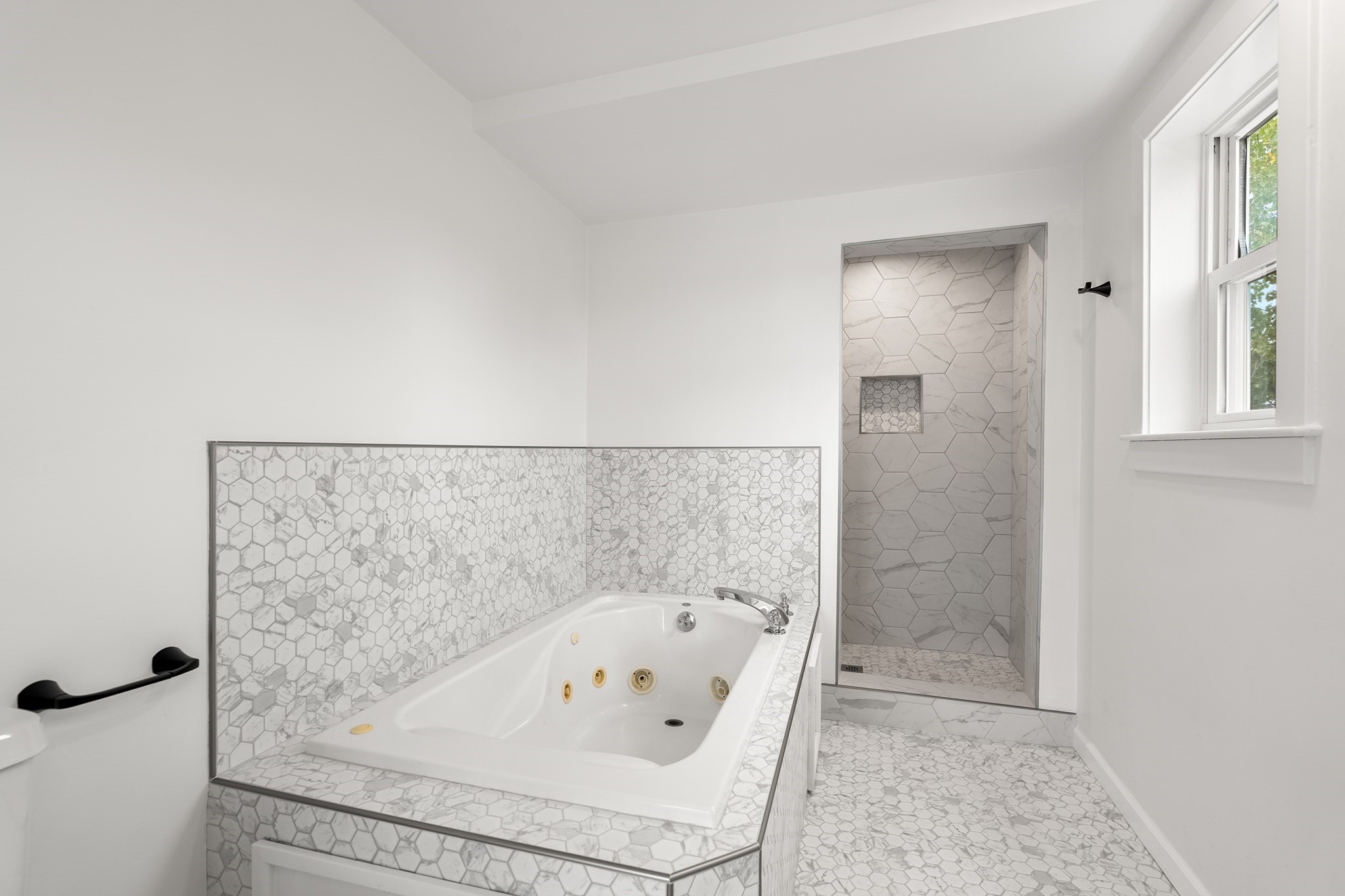 24 Glenwood Avenue # 3 Property Photo 36