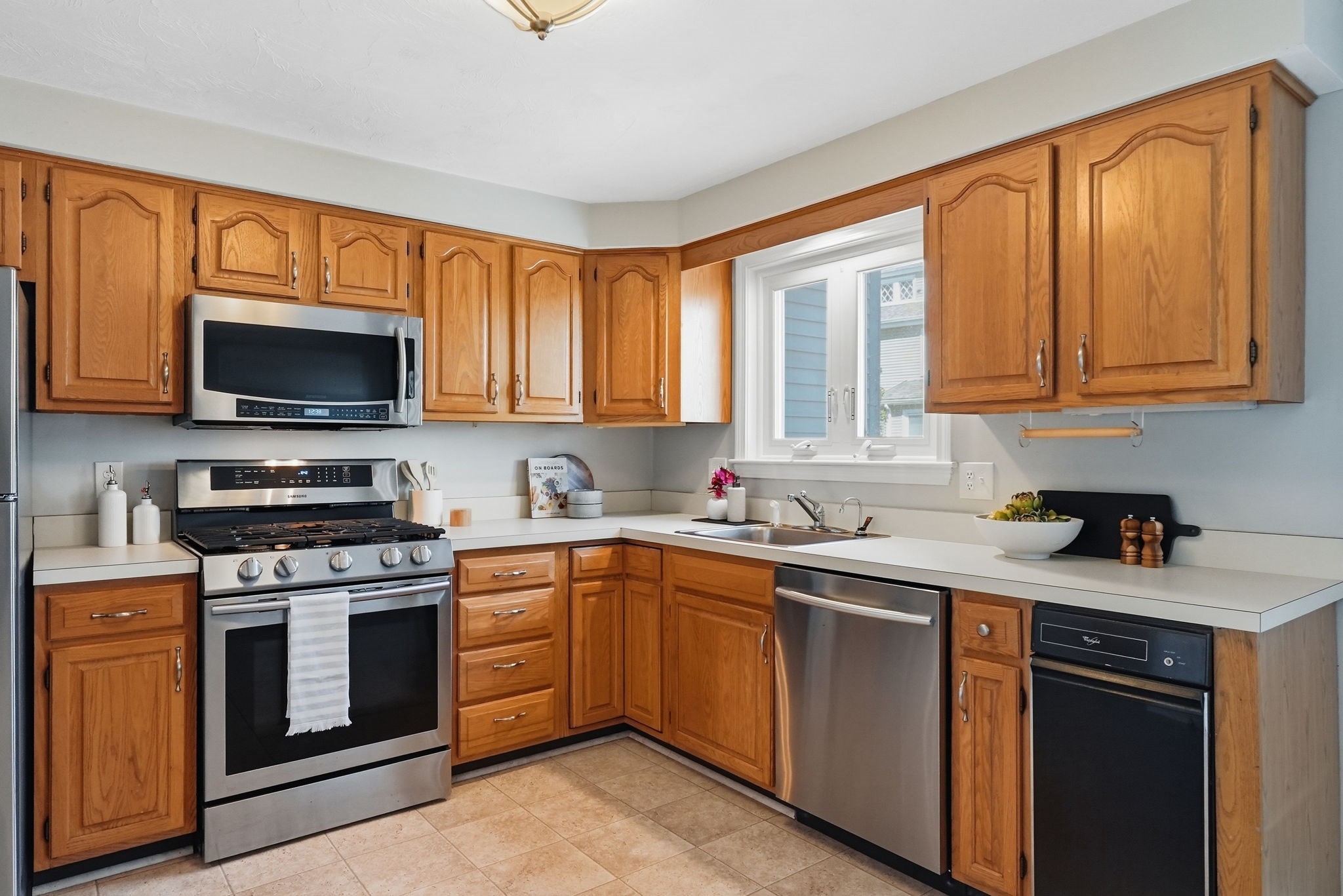 35 Merrymount Rd # 3 Property Photo 10