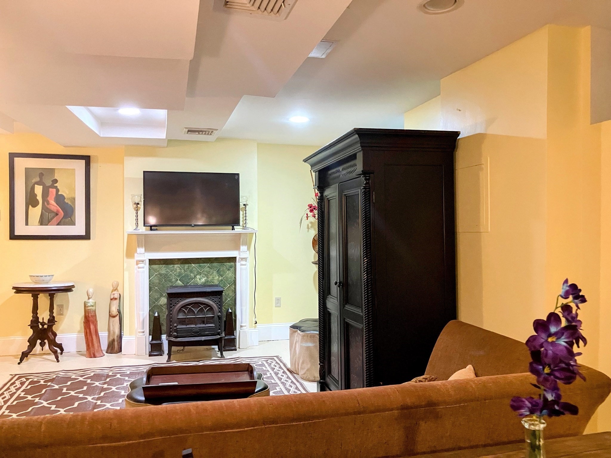 366 Walnut Ave # G Property Photo 1