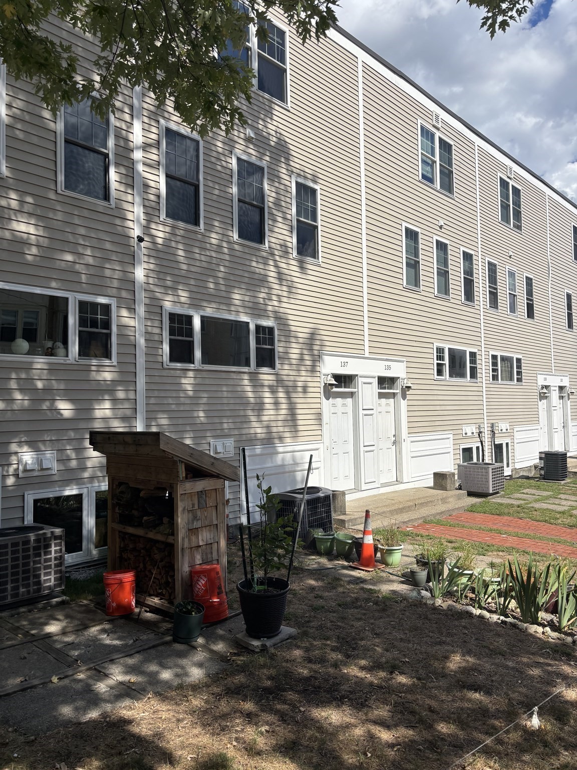 137 Glenville Ave # 37 Property Photo 1