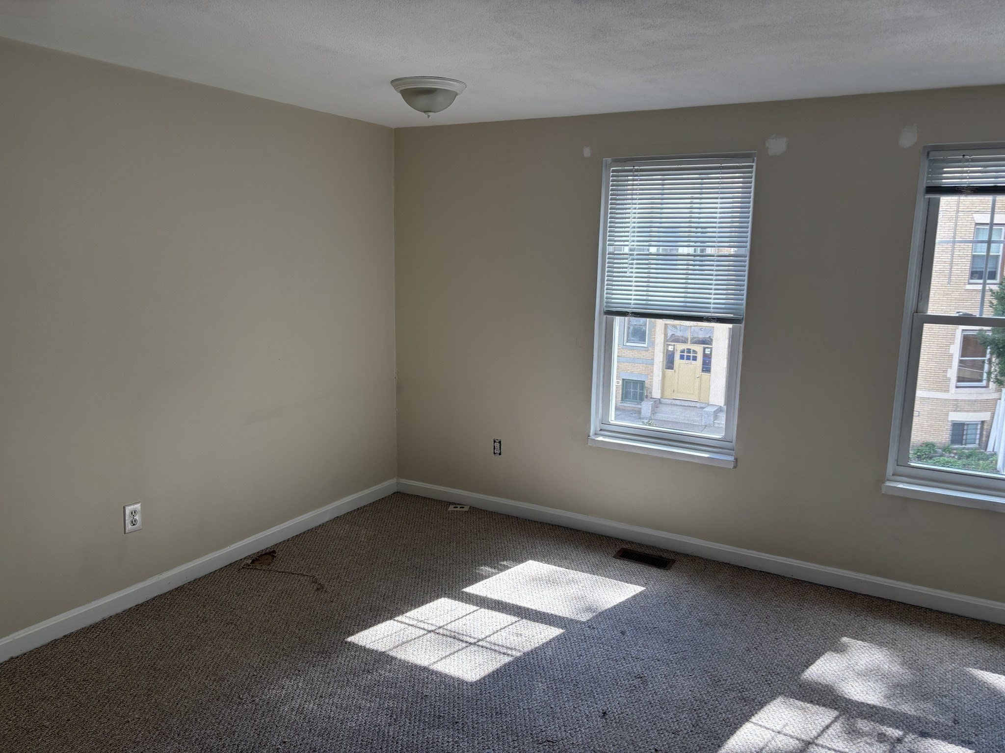 137 Glenville Ave # 37 Property Photo 10