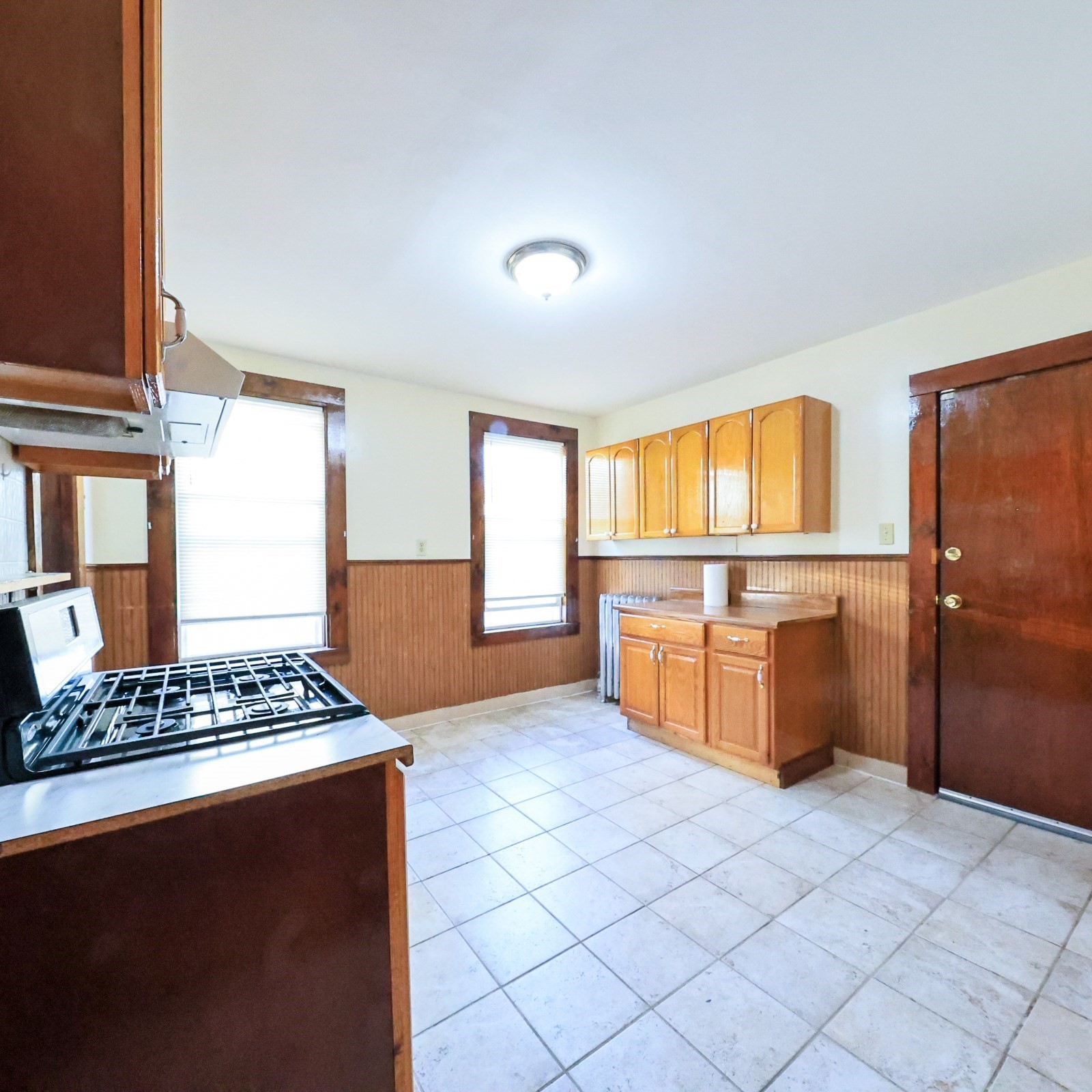 522 Summer St # 3 Property Photo 9