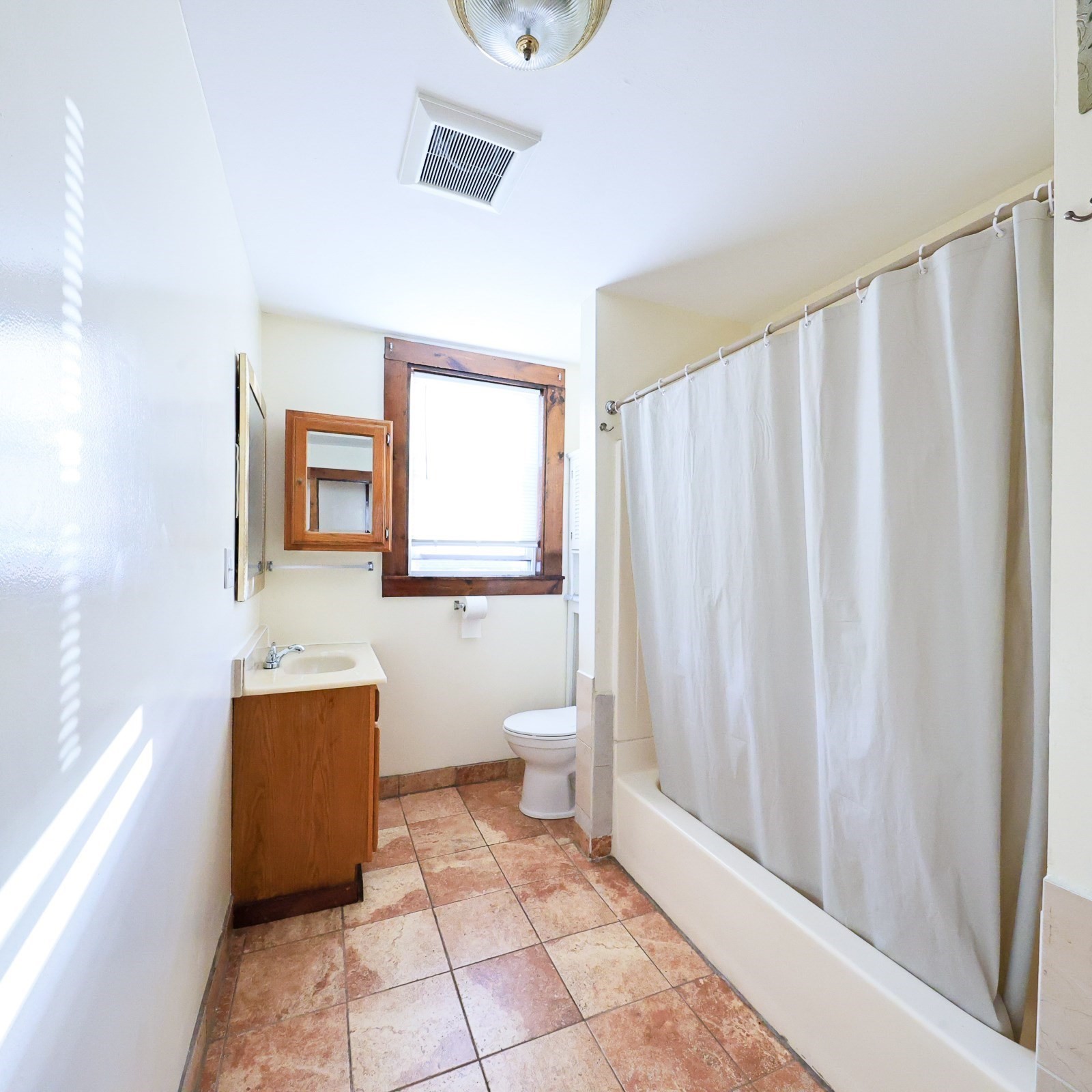 522 Summer St # 3 Property Photo 12