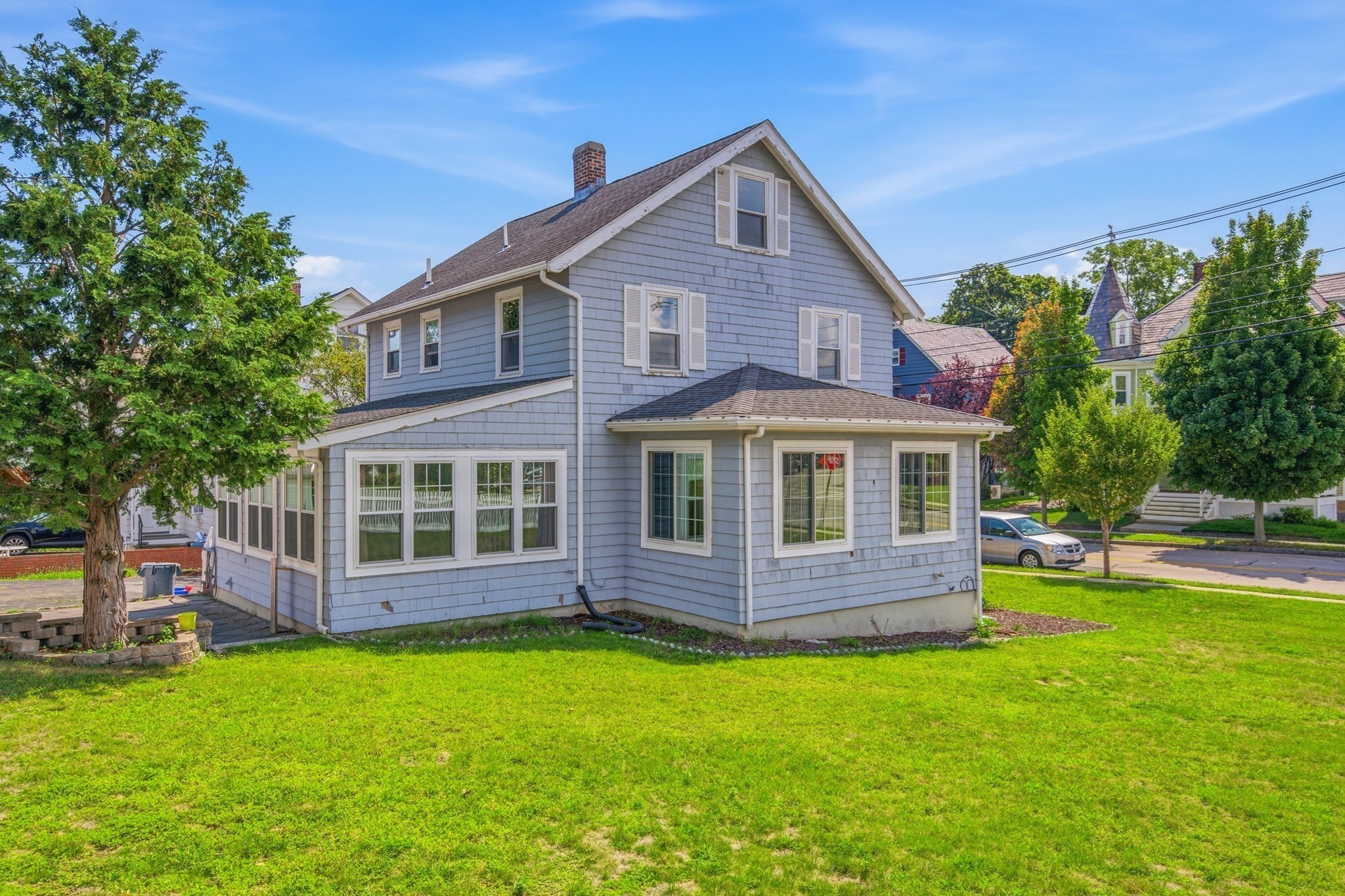 90 Standish Ave Property Photo 3