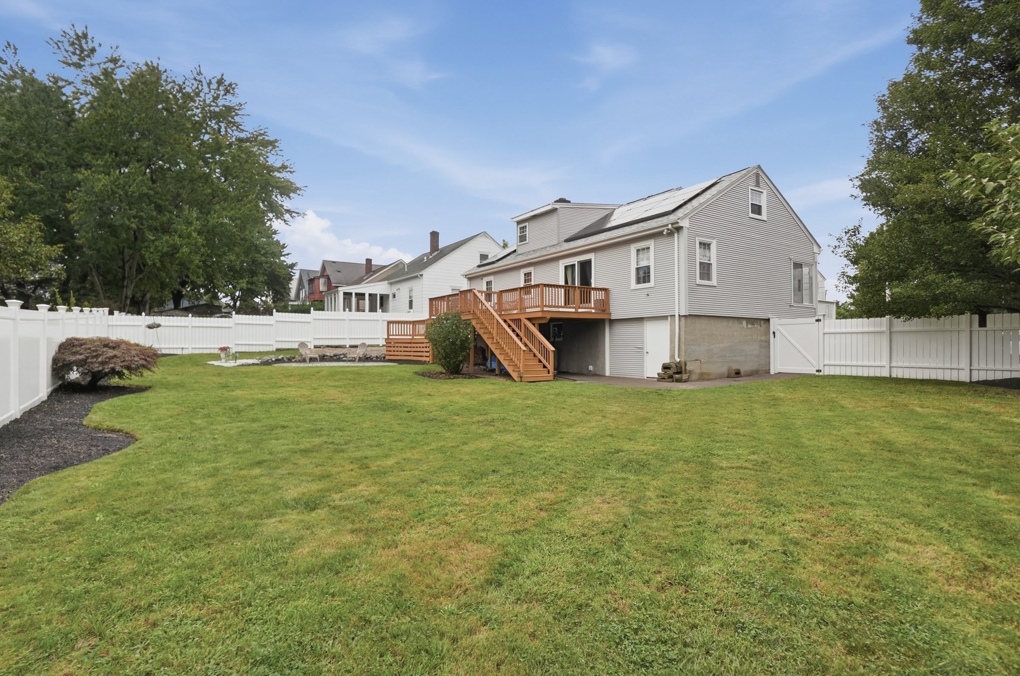 101 Moody Street Property Photo 31