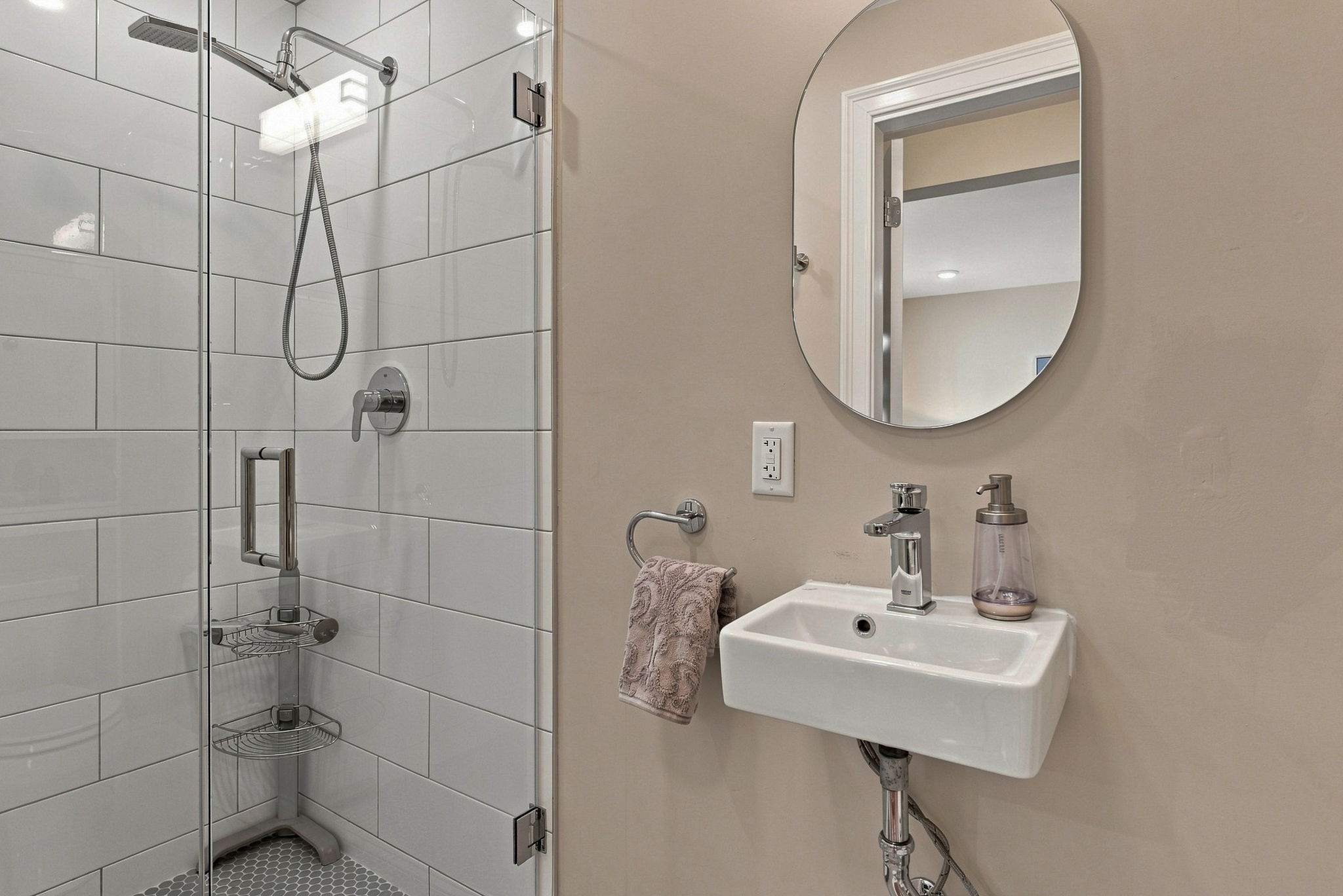 21 Malvern Avenue # 1 Property Photo 20