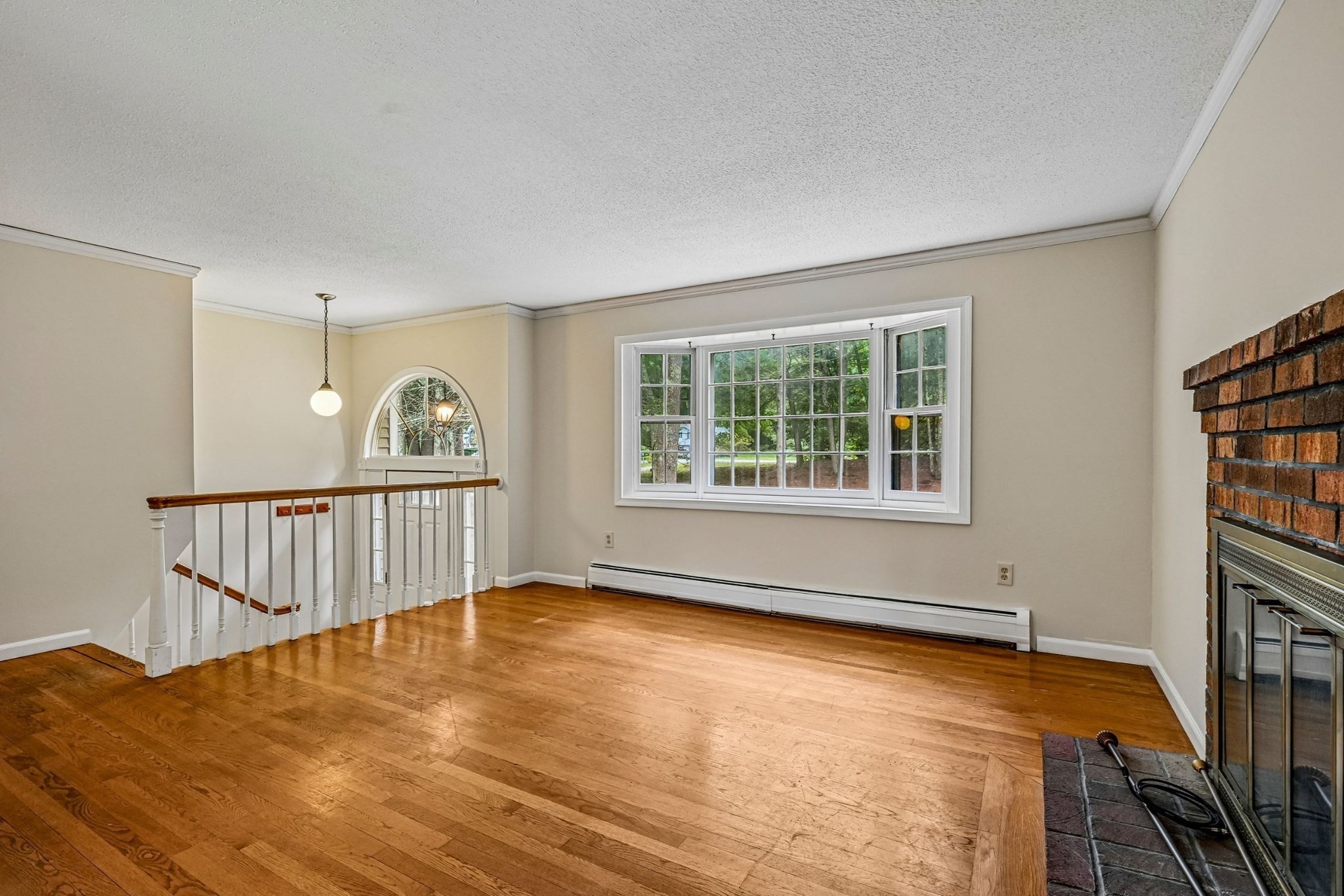35 Davidson Ave Property Photo 14