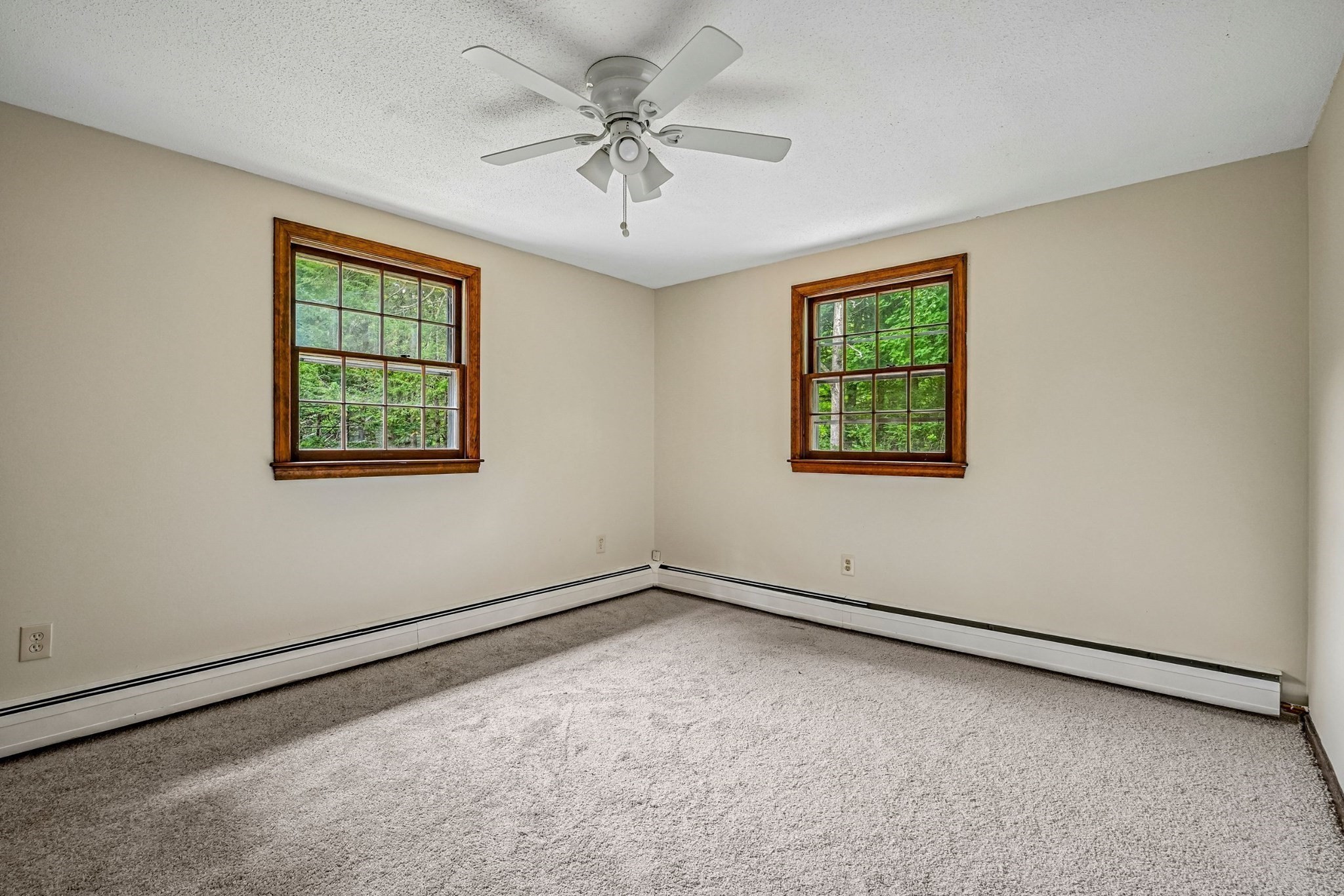 35 Davidson Ave Property Photo 17