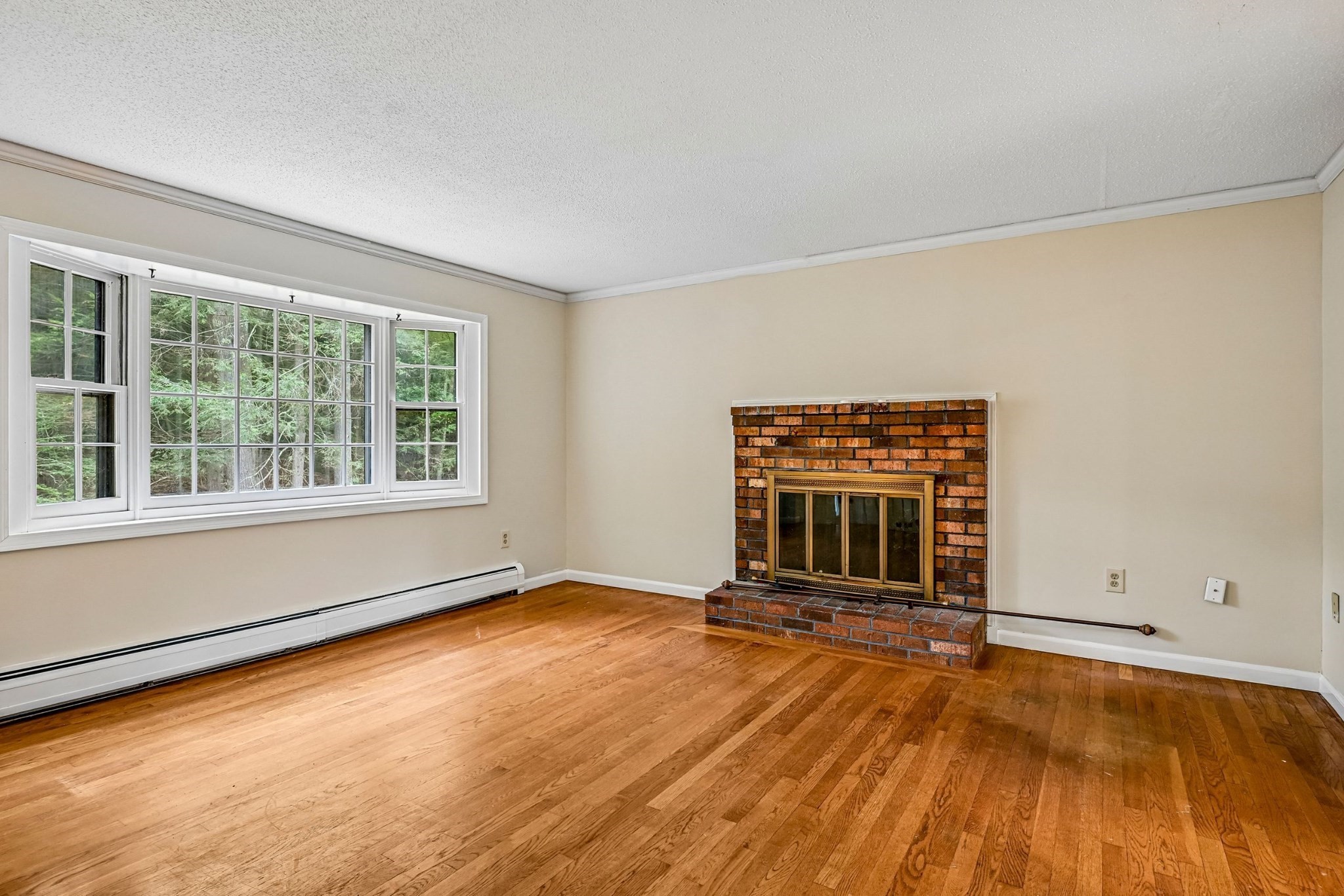 35 Davidson Ave Property Photo 18