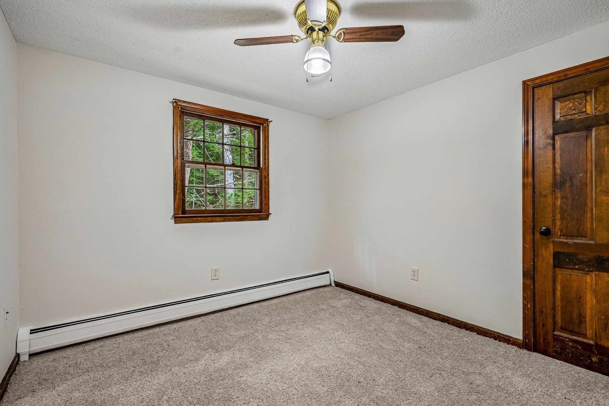 35 Davidson Ave Property Photo 21