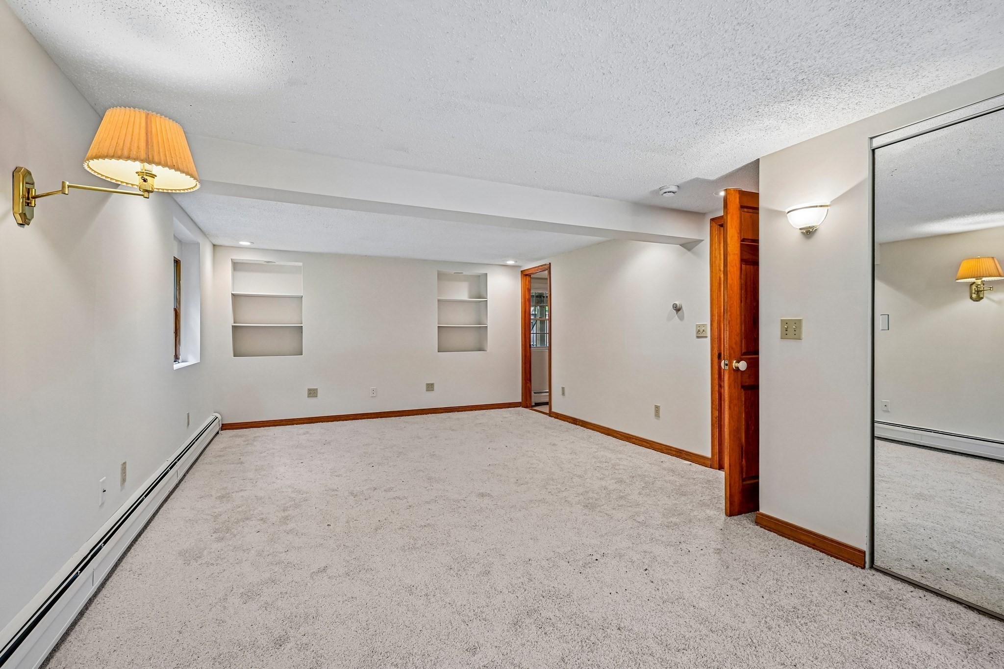 35 Davidson Ave Property Photo 24