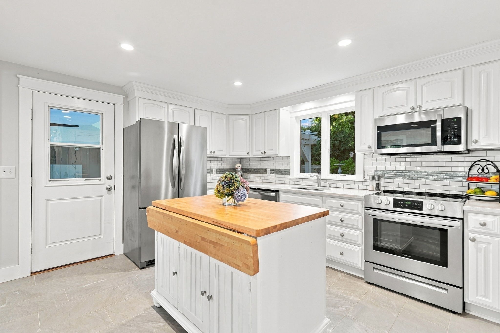 45 Sharps Drive Property Photo 5