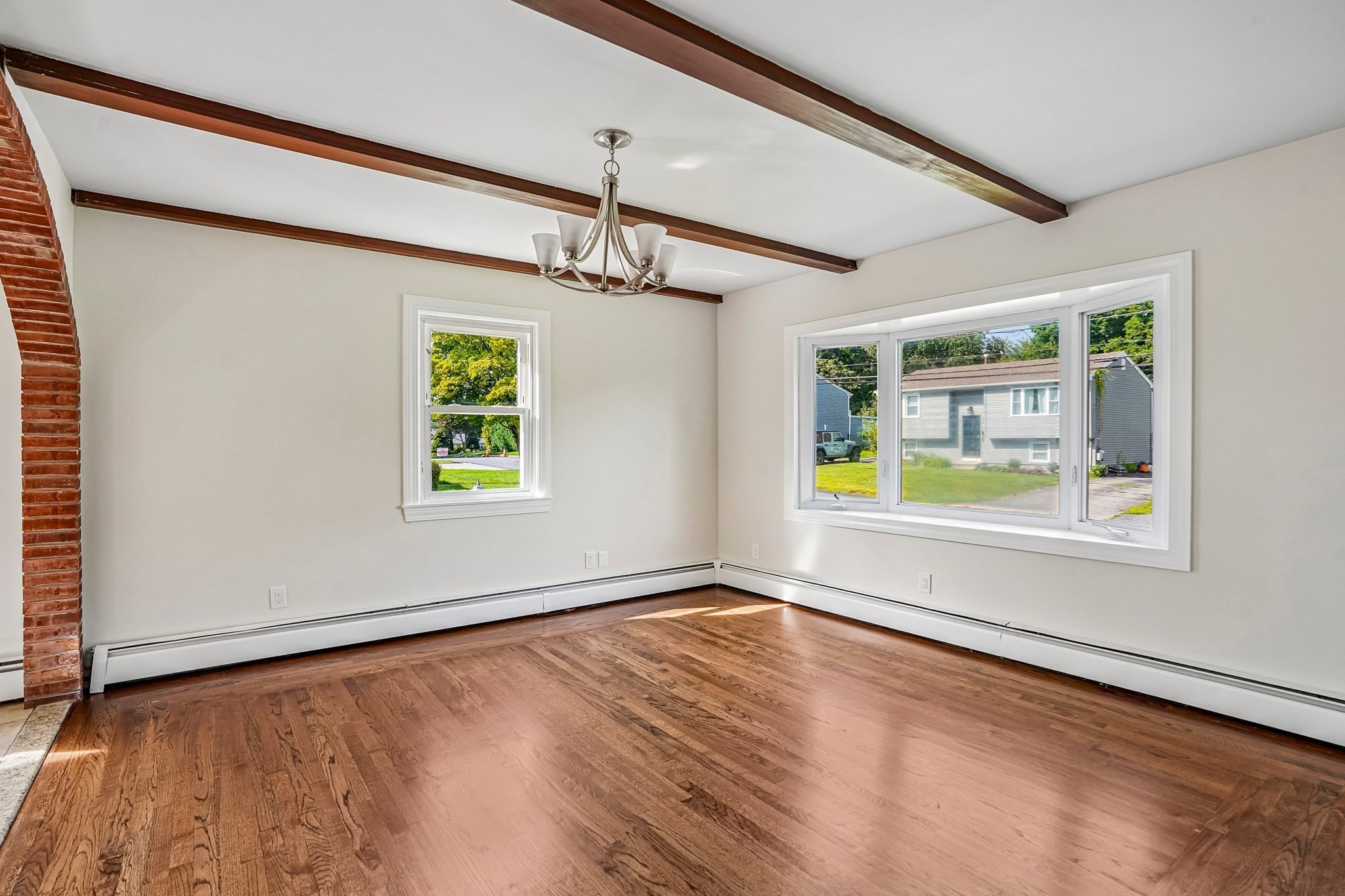 56 Cushing St Property Photo 9