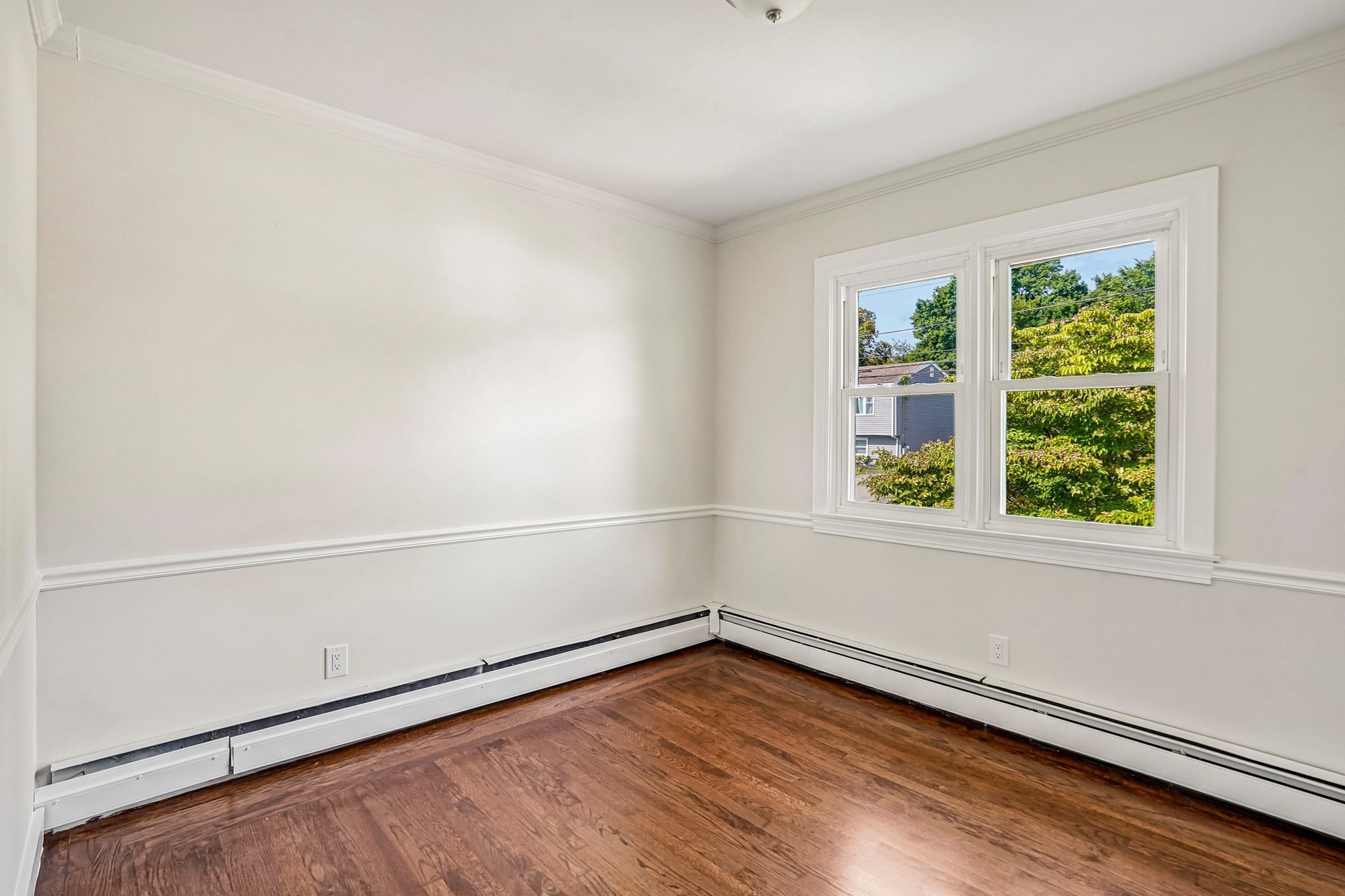 56 Cushing St Property Photo 14