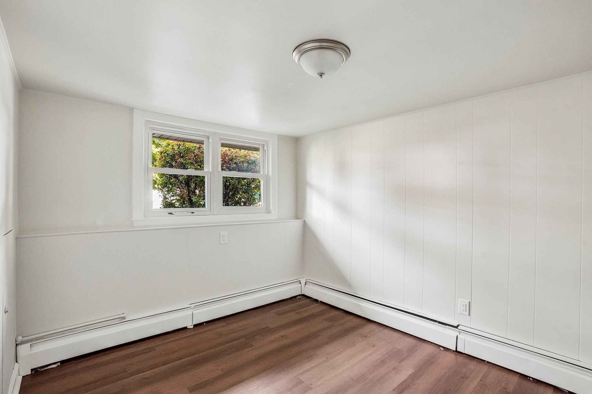 56 Cushing St Property Photo 19