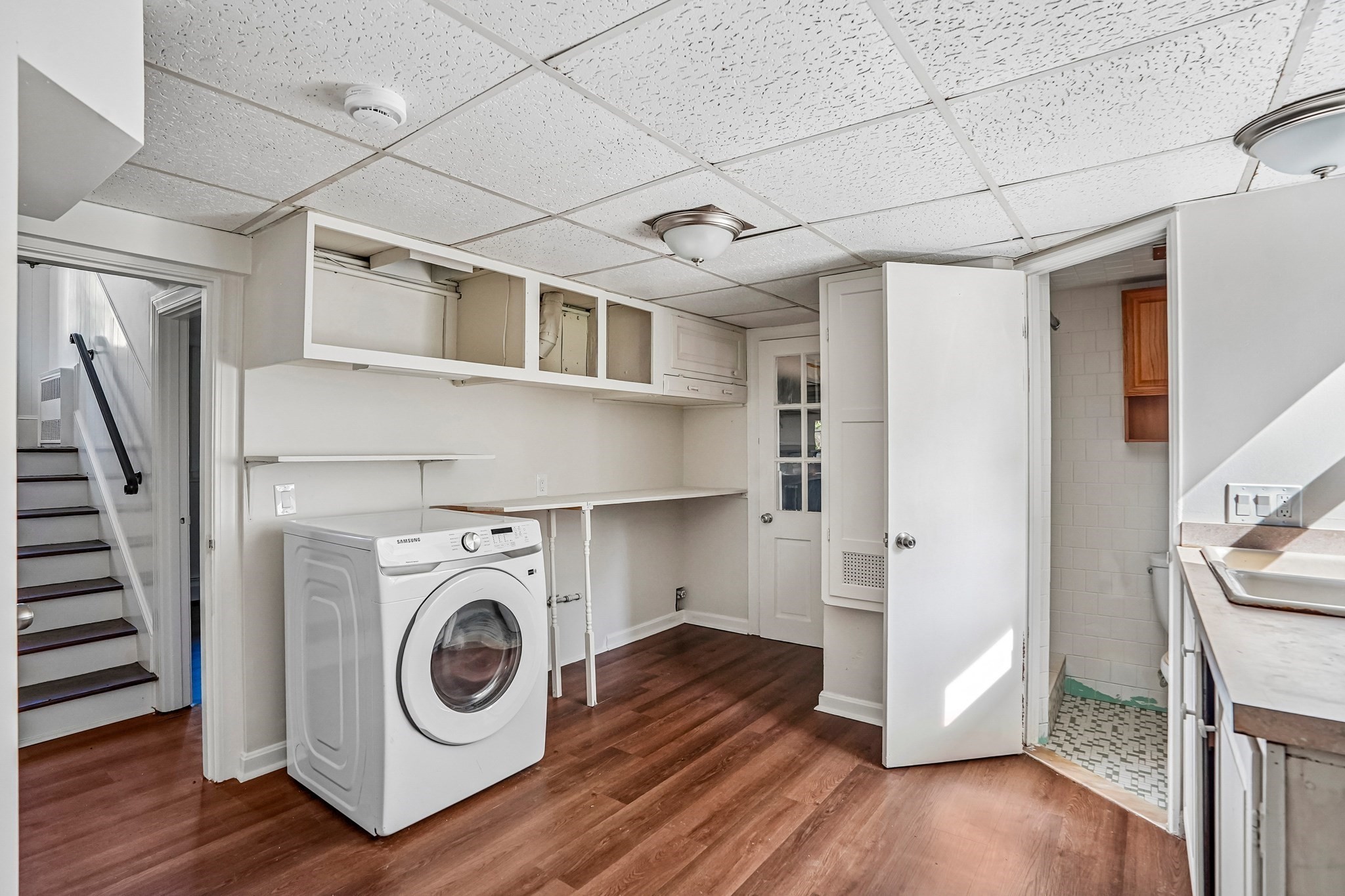 56 Cushing St Property Photo 22