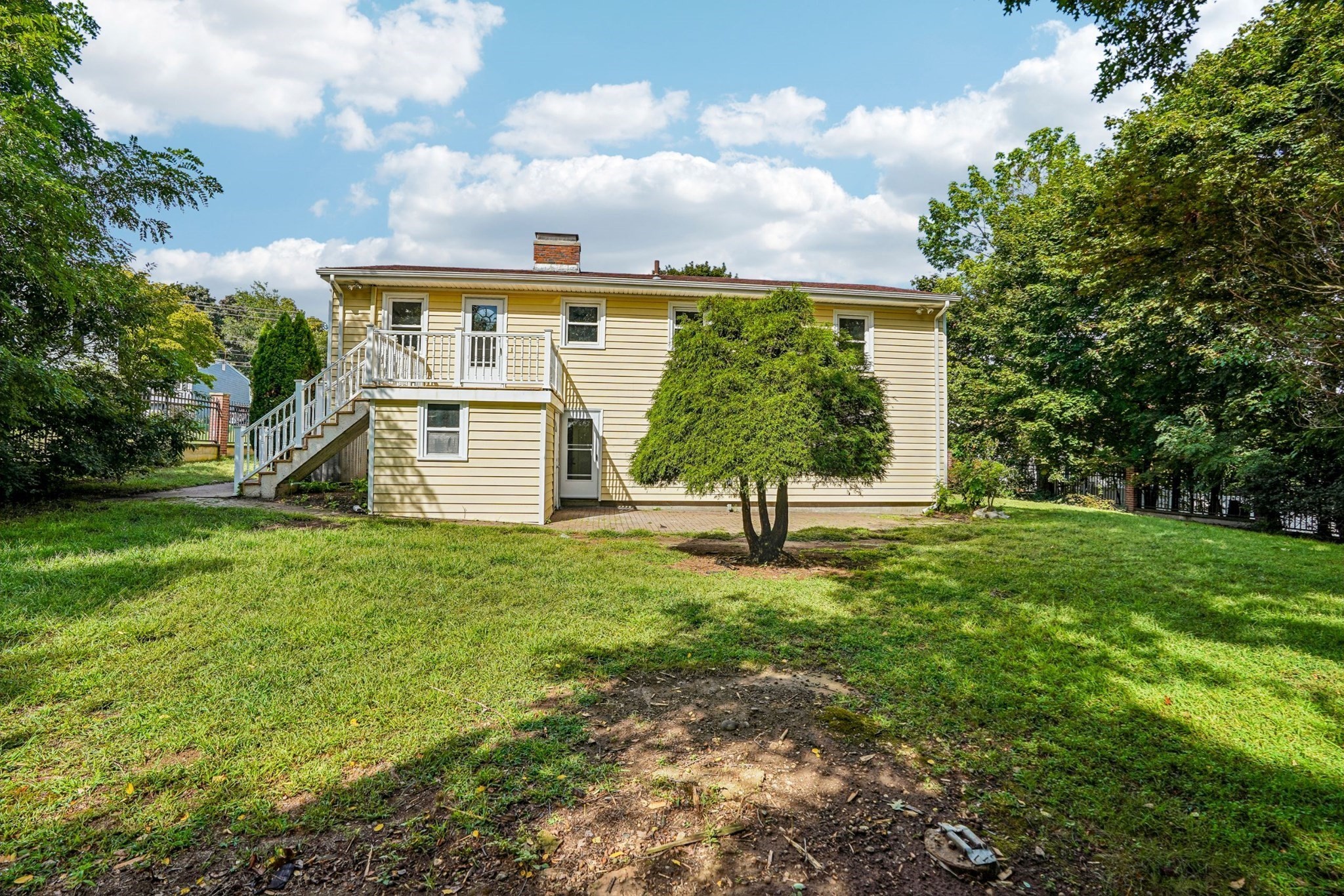 56 Cushing St Property Photo 29