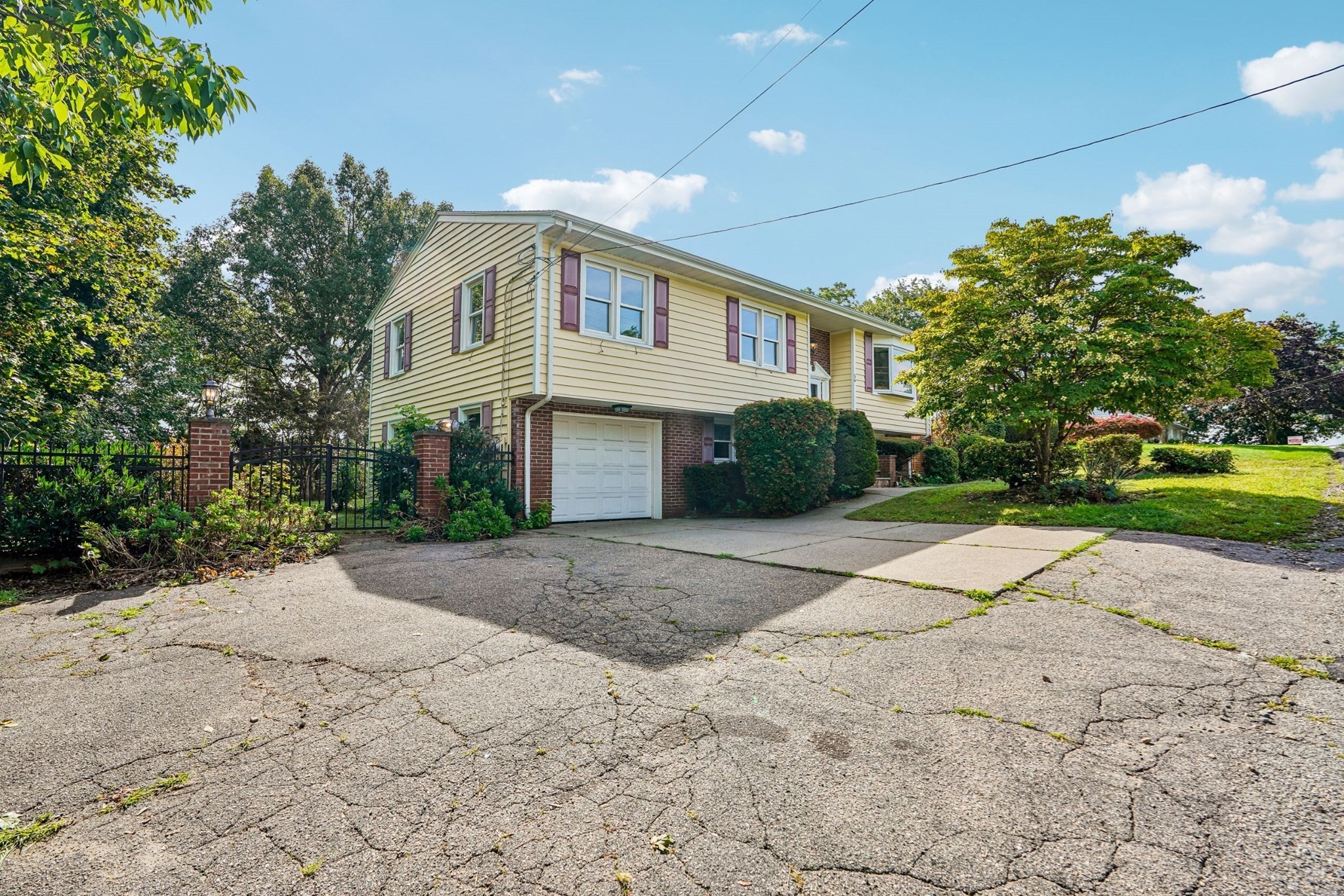 56 Cushing St Property Photo 30
