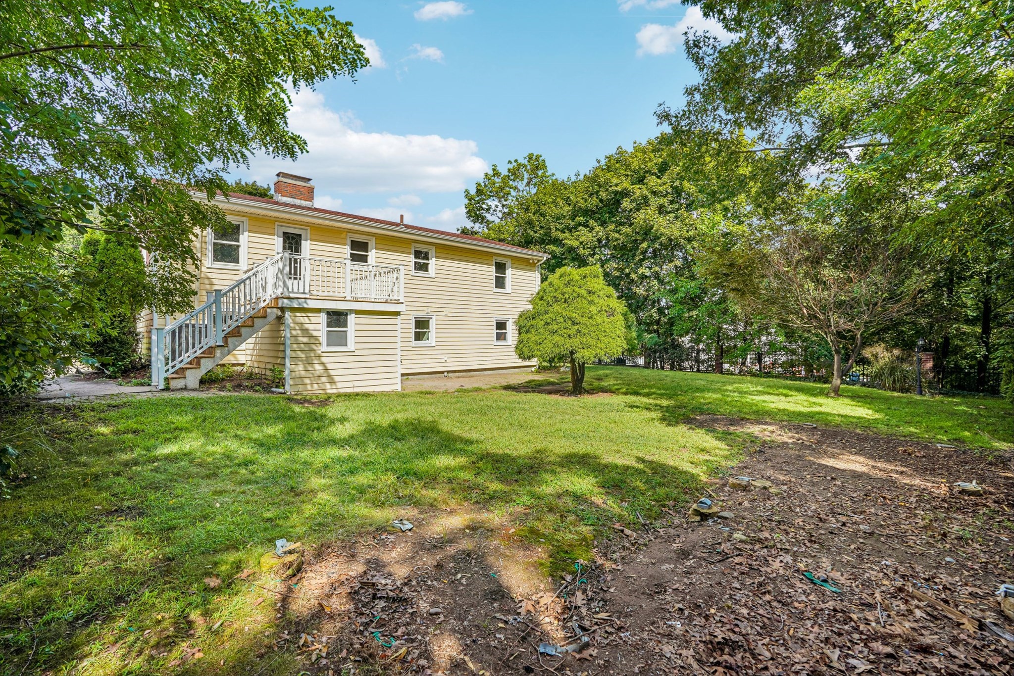 56 Cushing St Property Photo 31