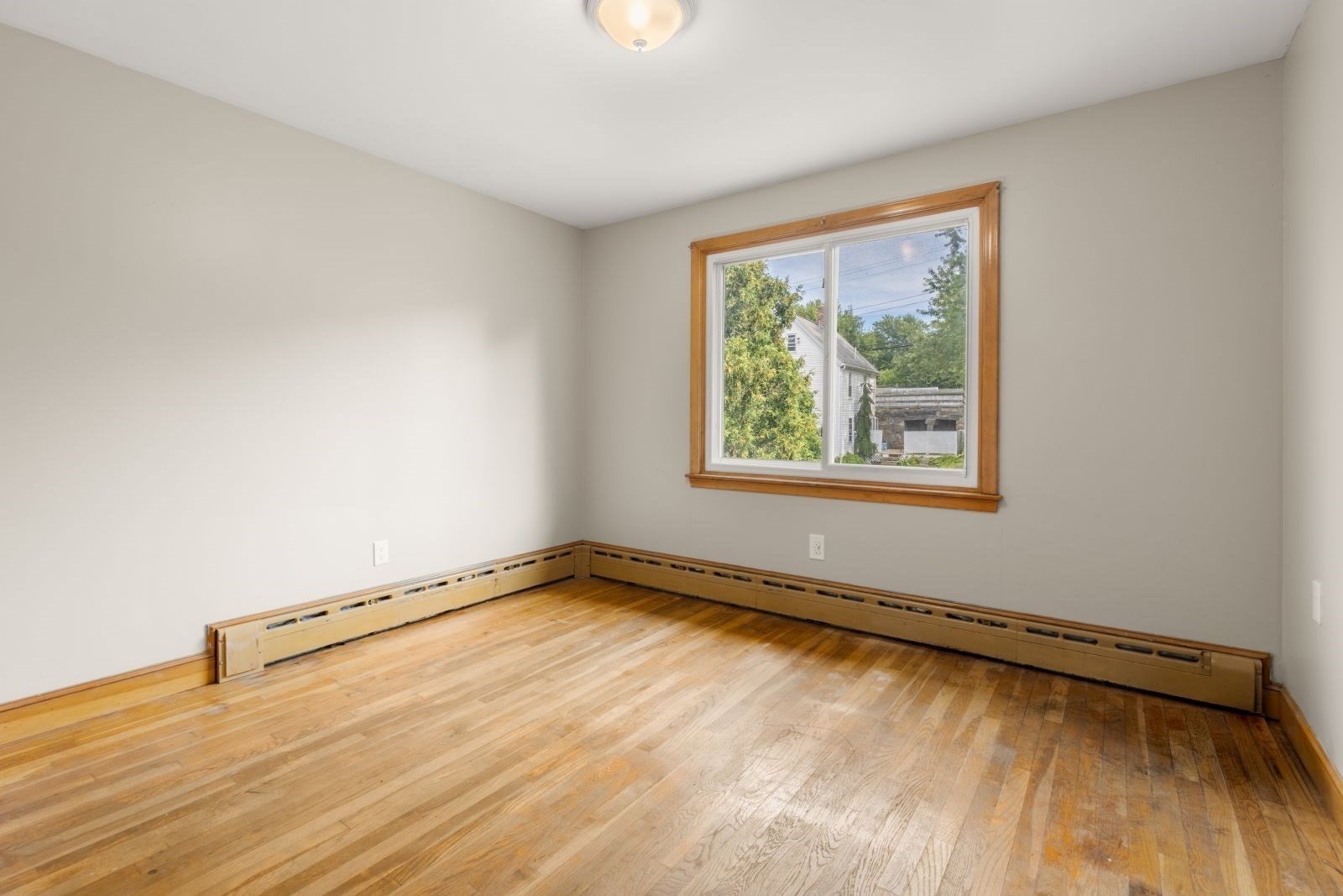 8 Helene St Property Photo 13