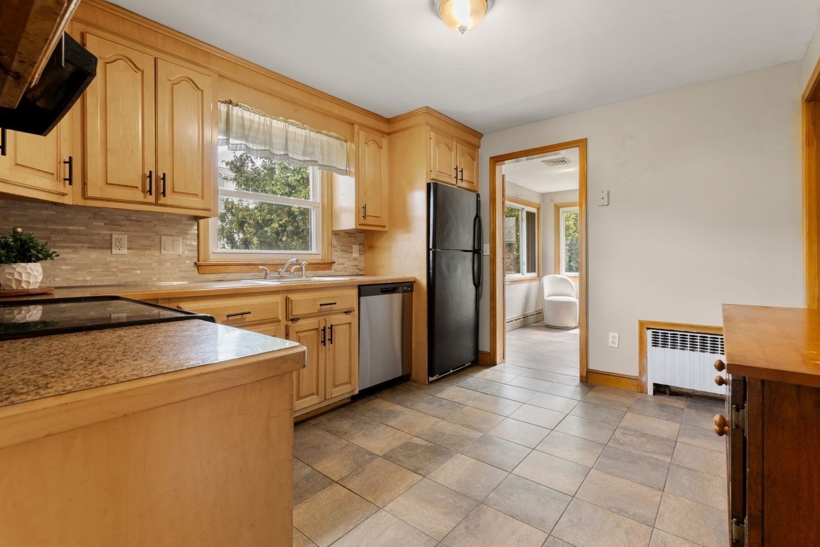 8 Helene St Property Photo 17