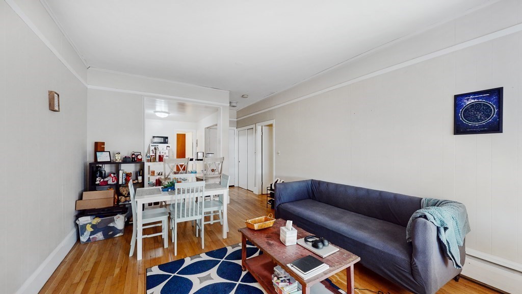 289 Beacon # 9 Property Photo 3