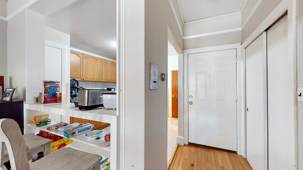 289 Beacon # 9 Property Photo 10