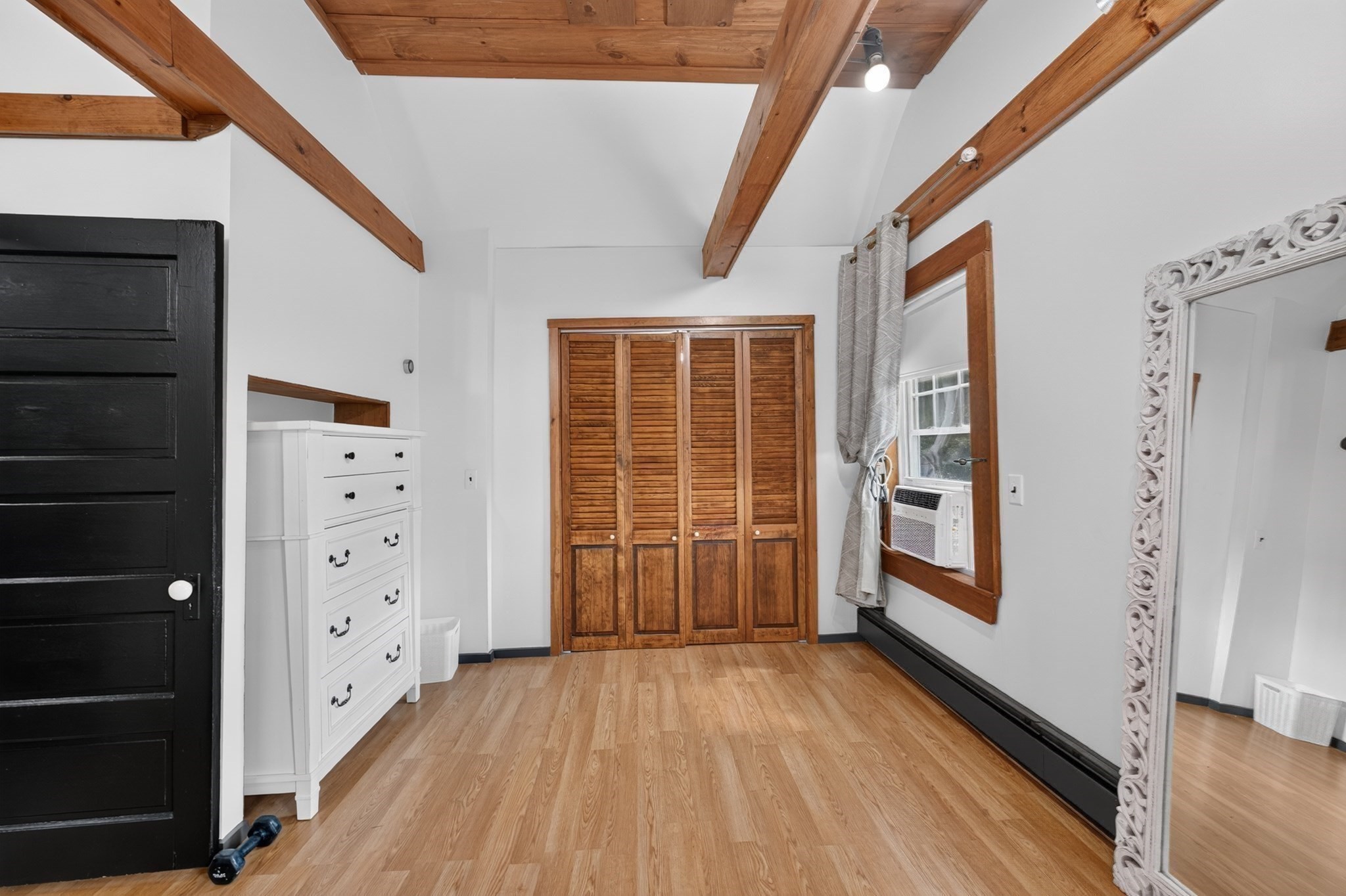 58 Grove St Property Photo 6