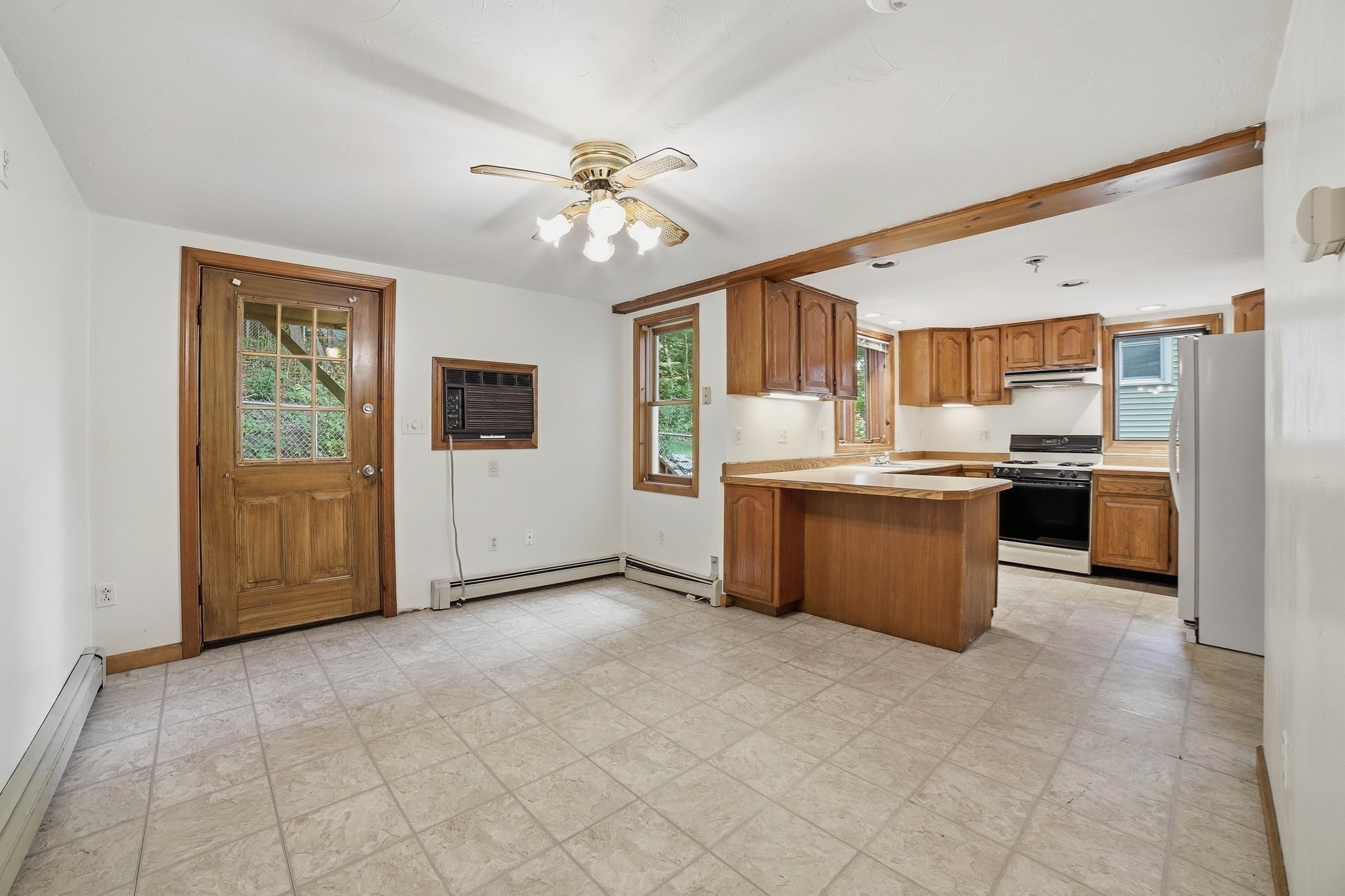 102 Sycamore Street Property Photo 7