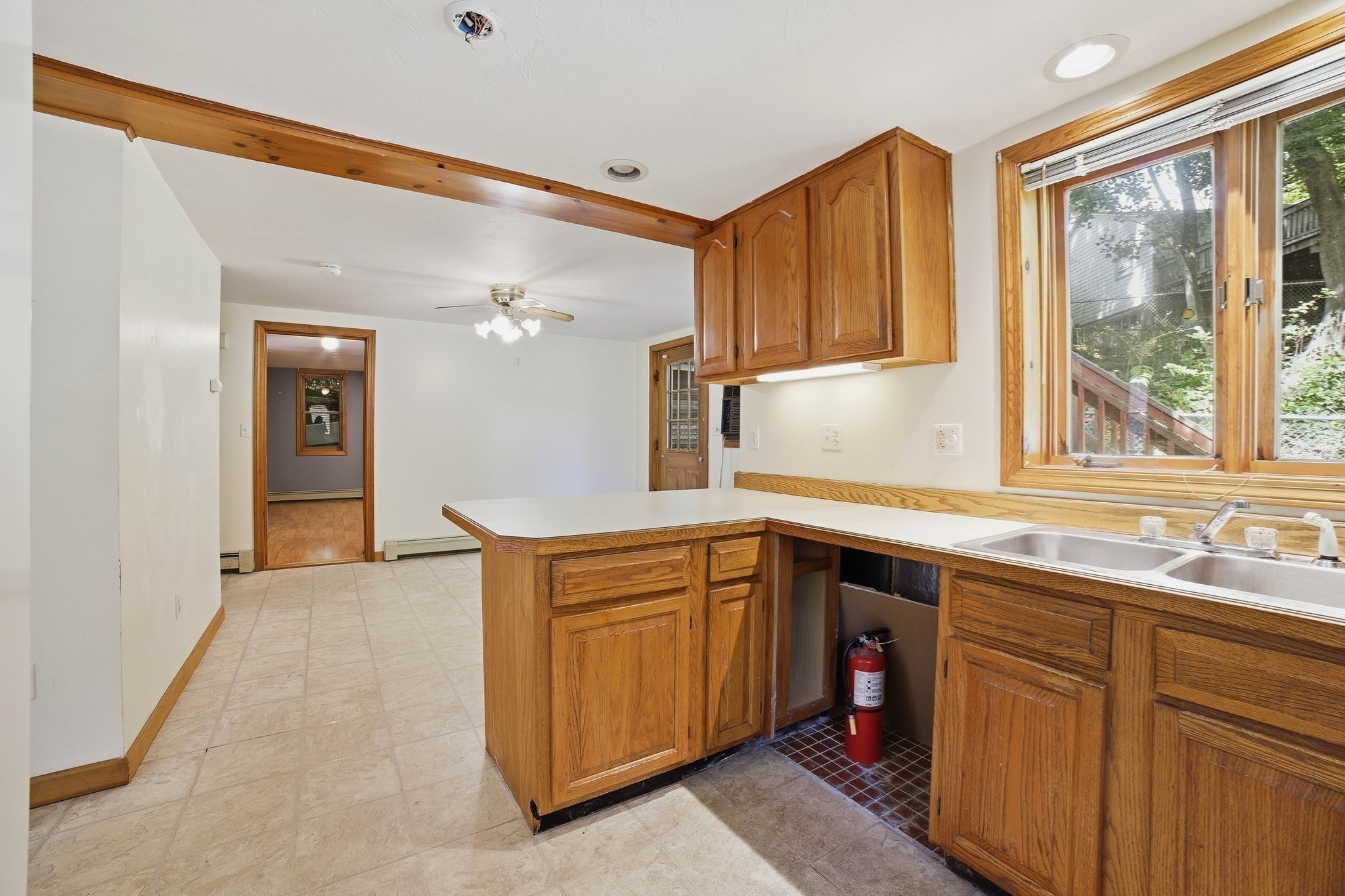 102 Sycamore Street Property Photo 21
