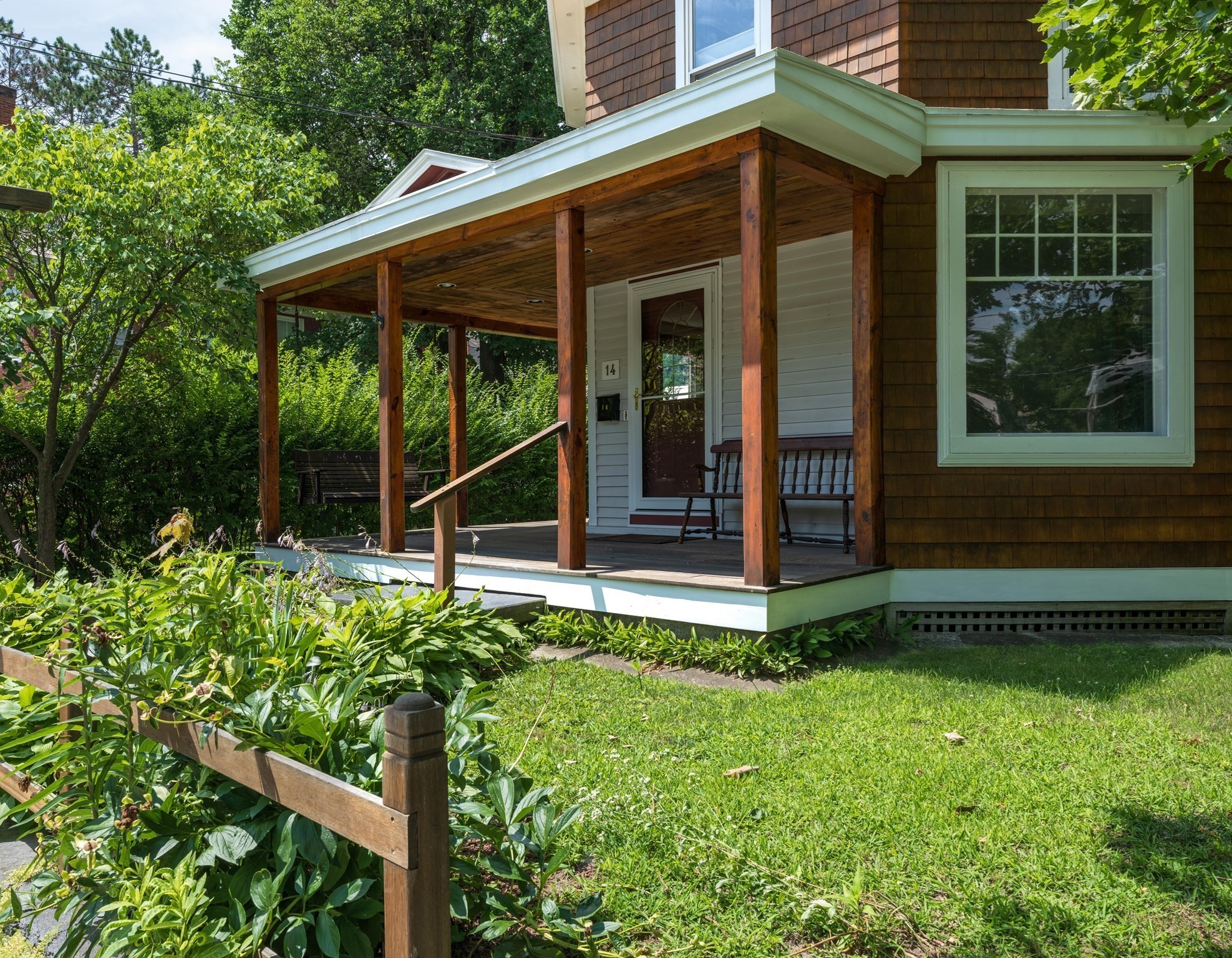 14 Main St Property Photo 2