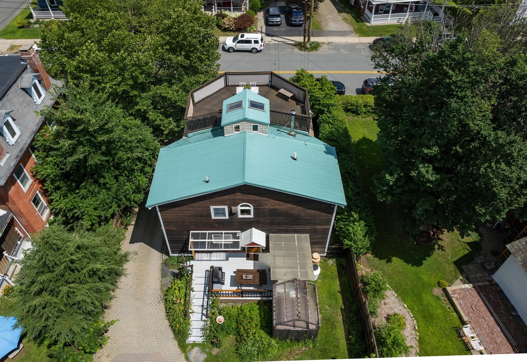 14 Main St Property Photo 3