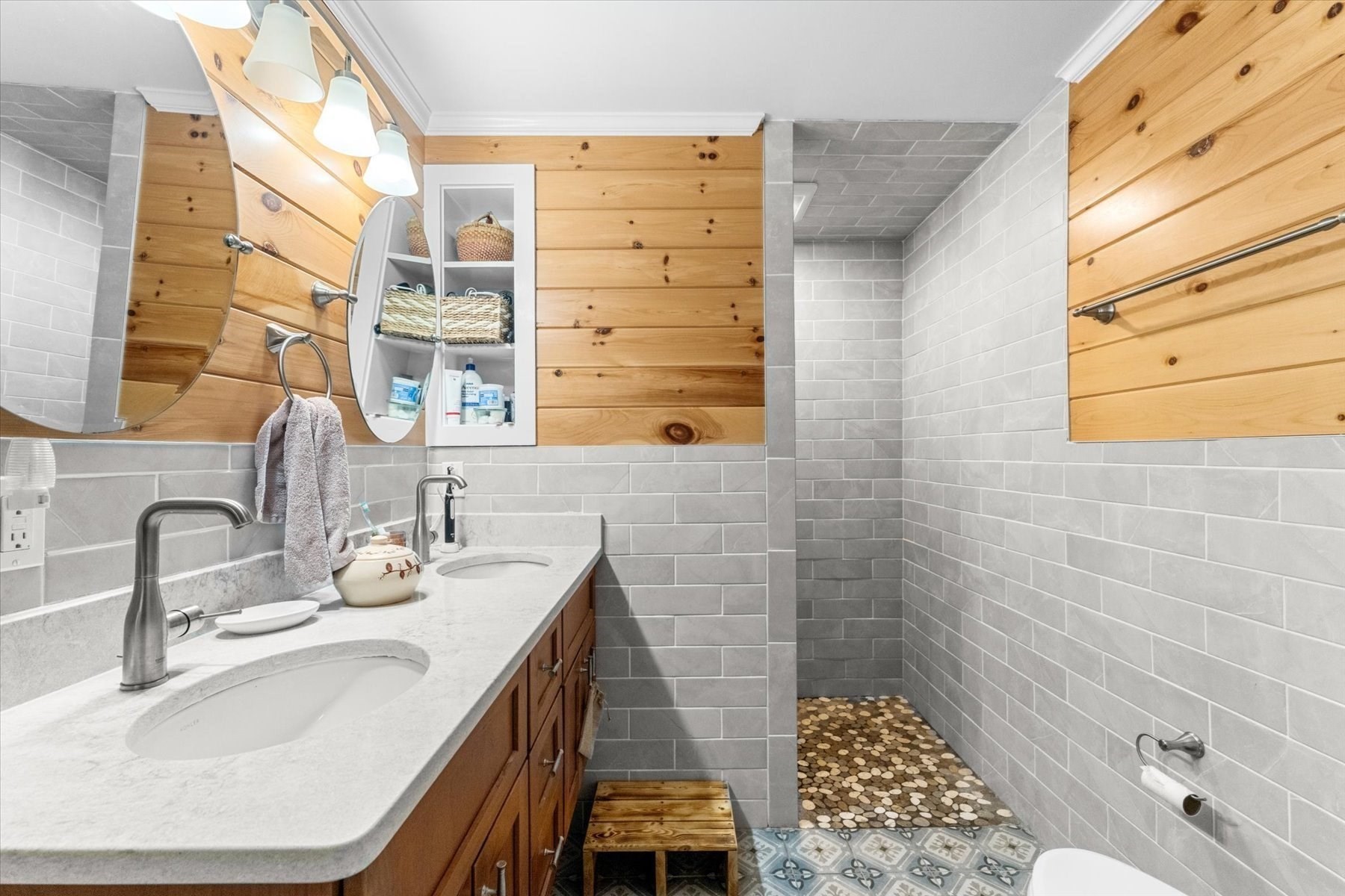 2 Snowling Rd Property Photo 11