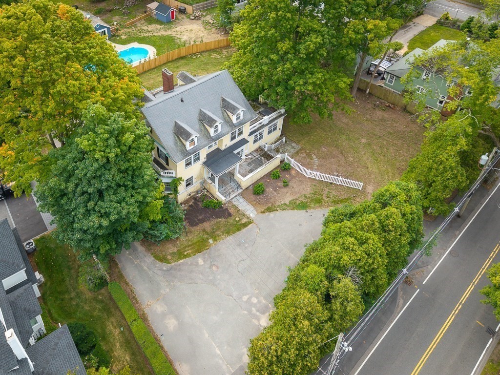 115 School St Property Photo 7