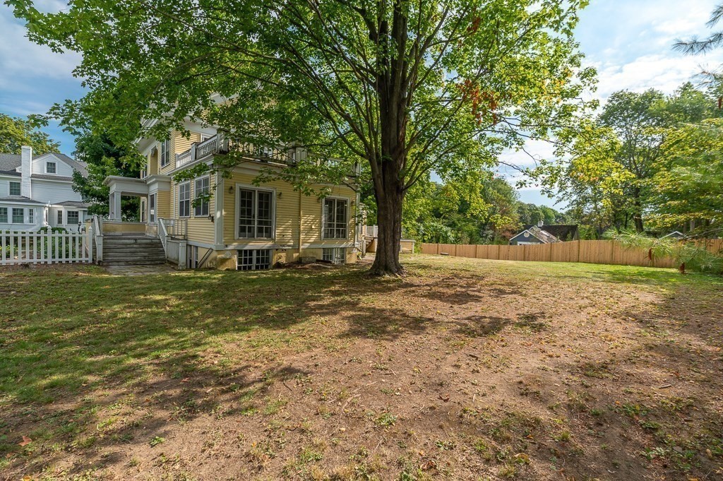 115 School St Property Photo 25