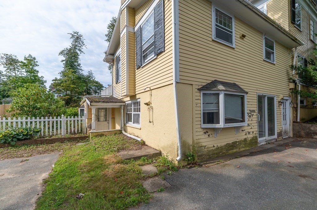 115 School St Property Photo 30