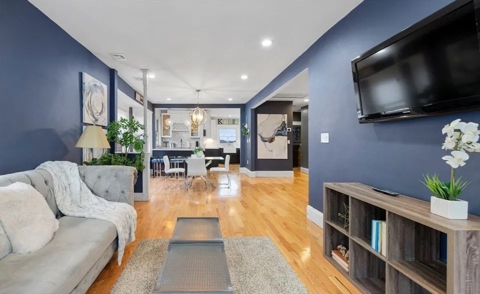 130 Wellington Hill St # 2 Property Photo 5