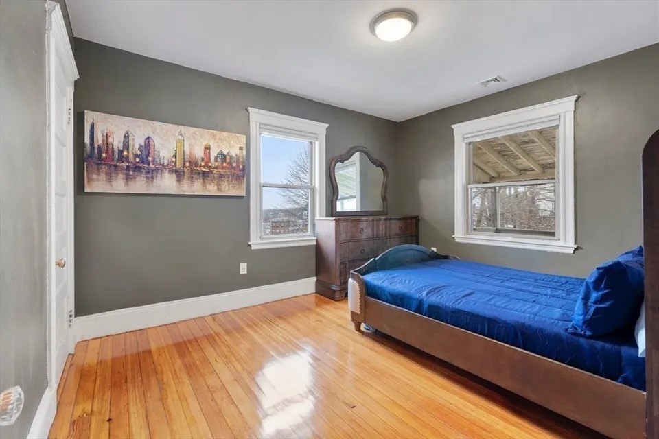 130 Wellington Hill St # 2 Property Photo 10