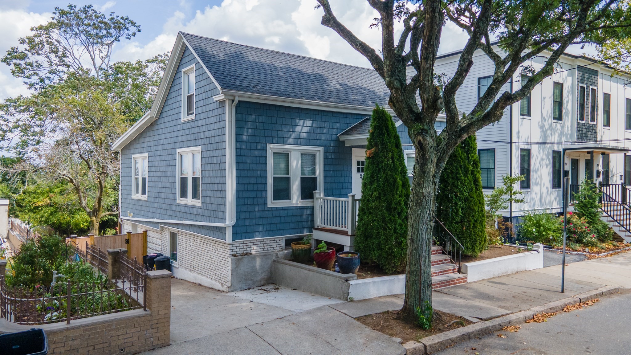 93 Jaques St Property Photo 3