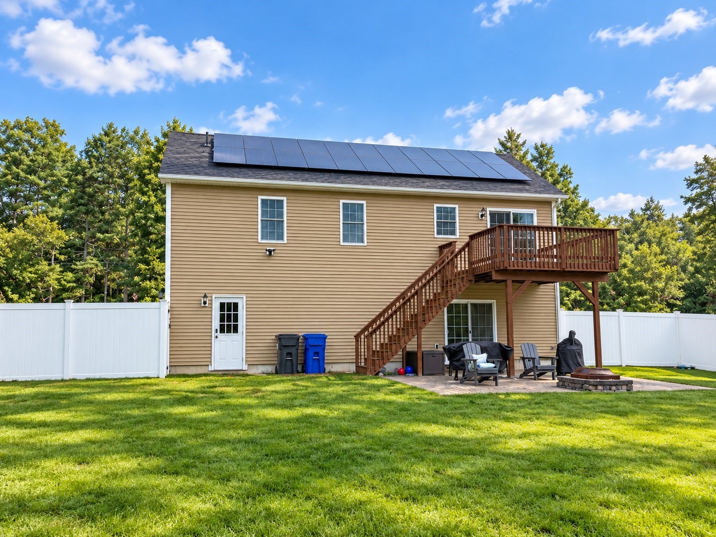 152 Sargent St Property Photo 40