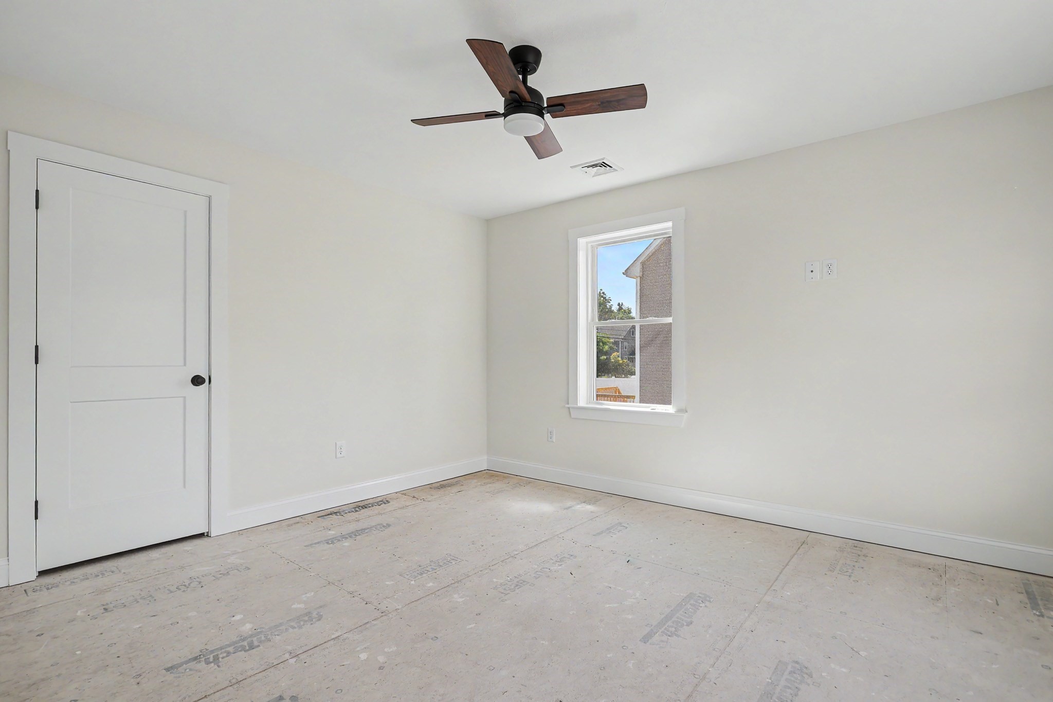 15 Bennington Property Photo 25