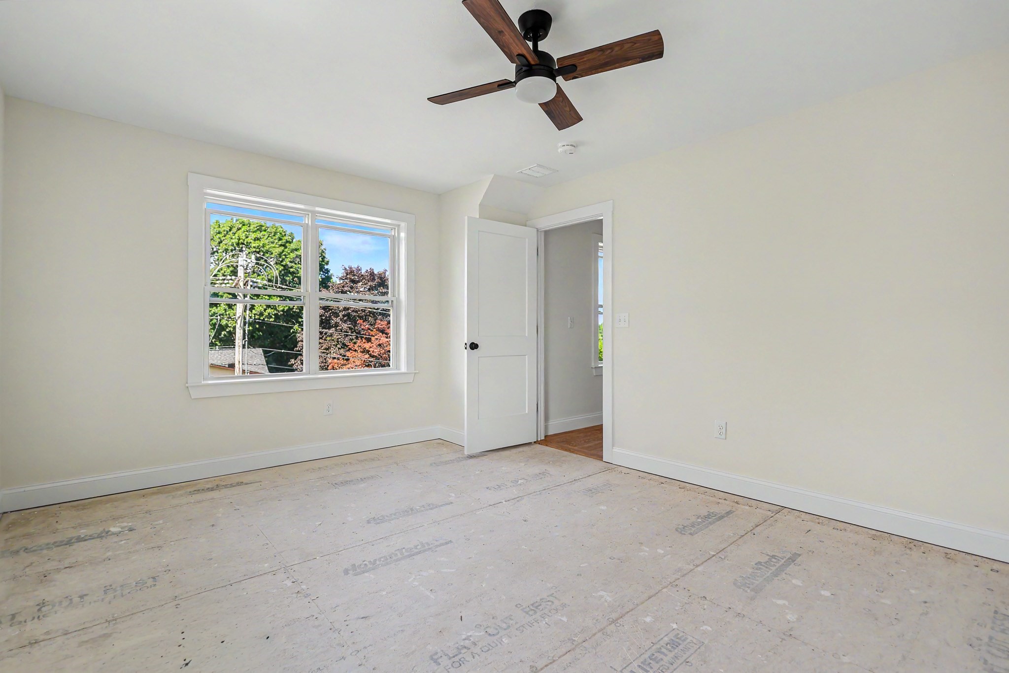 15 Bennington Property Photo 26