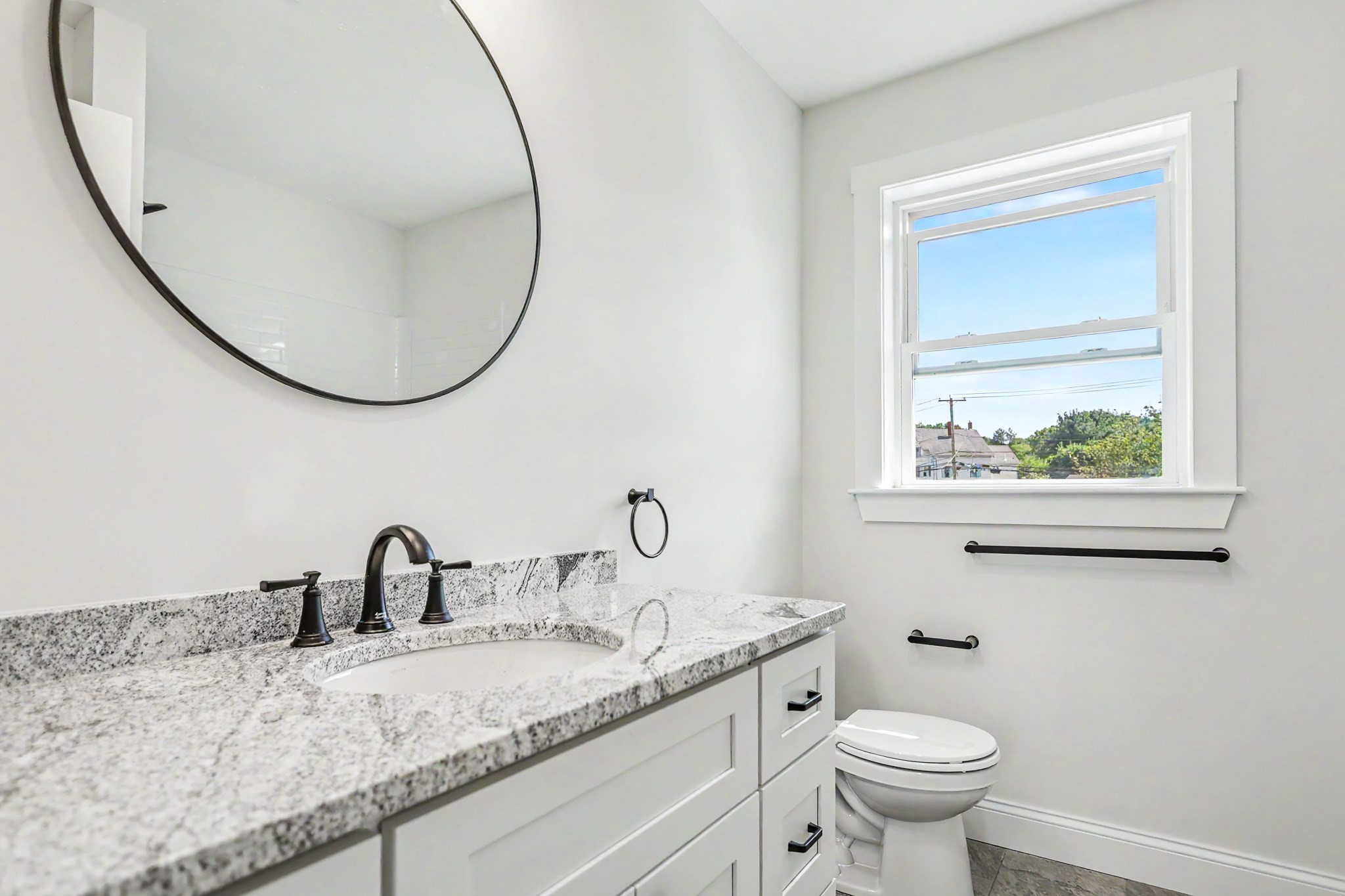 15 Bennington Property Photo 29