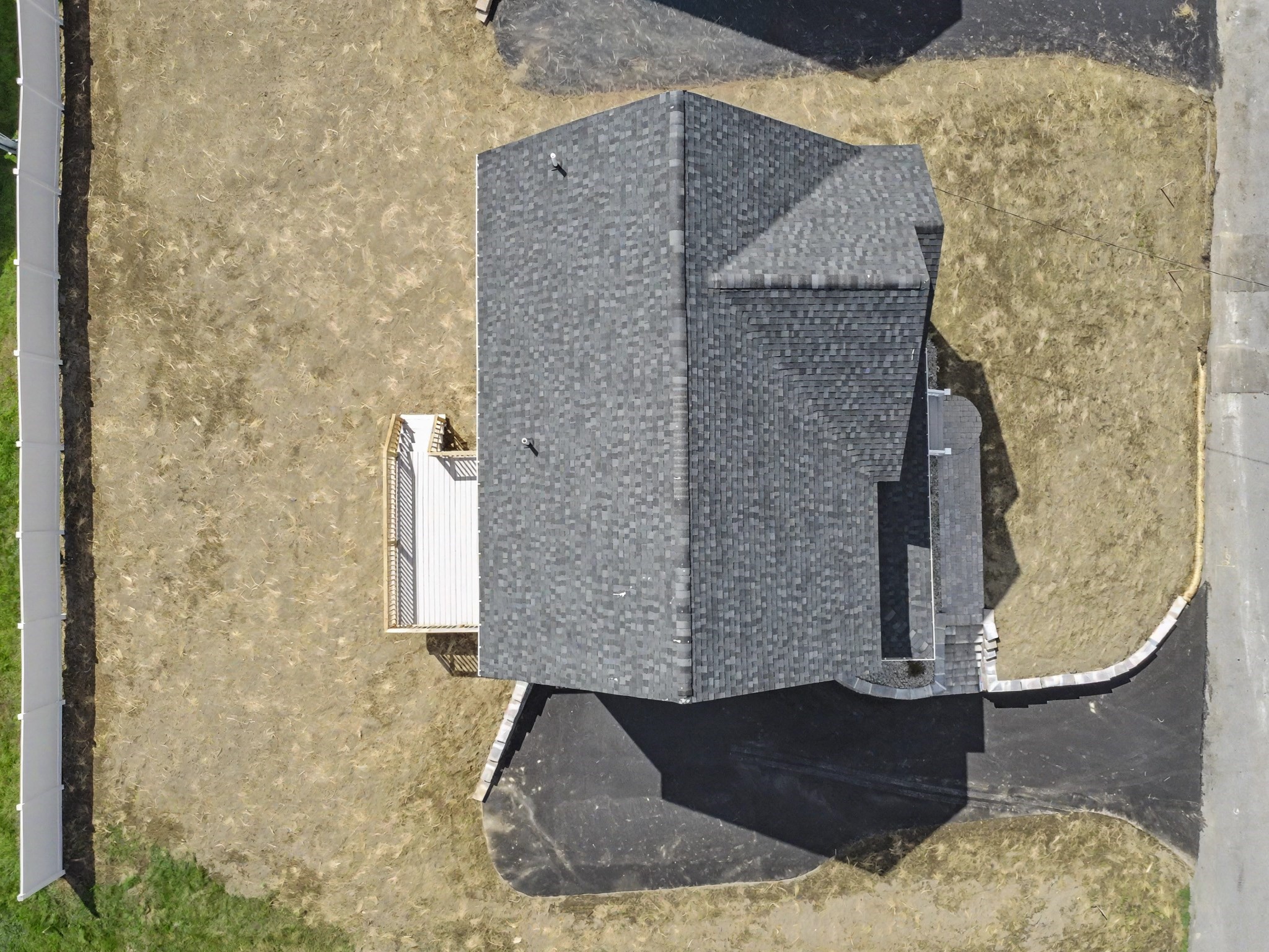 15 Bennington Property Photo 32