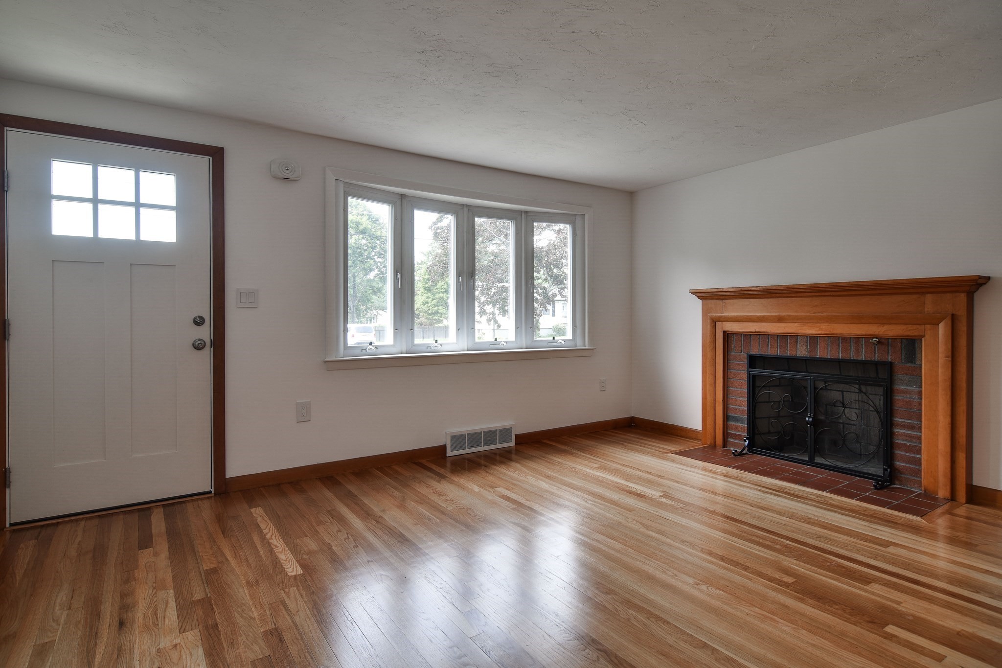 14 French Road Property Photo 5
