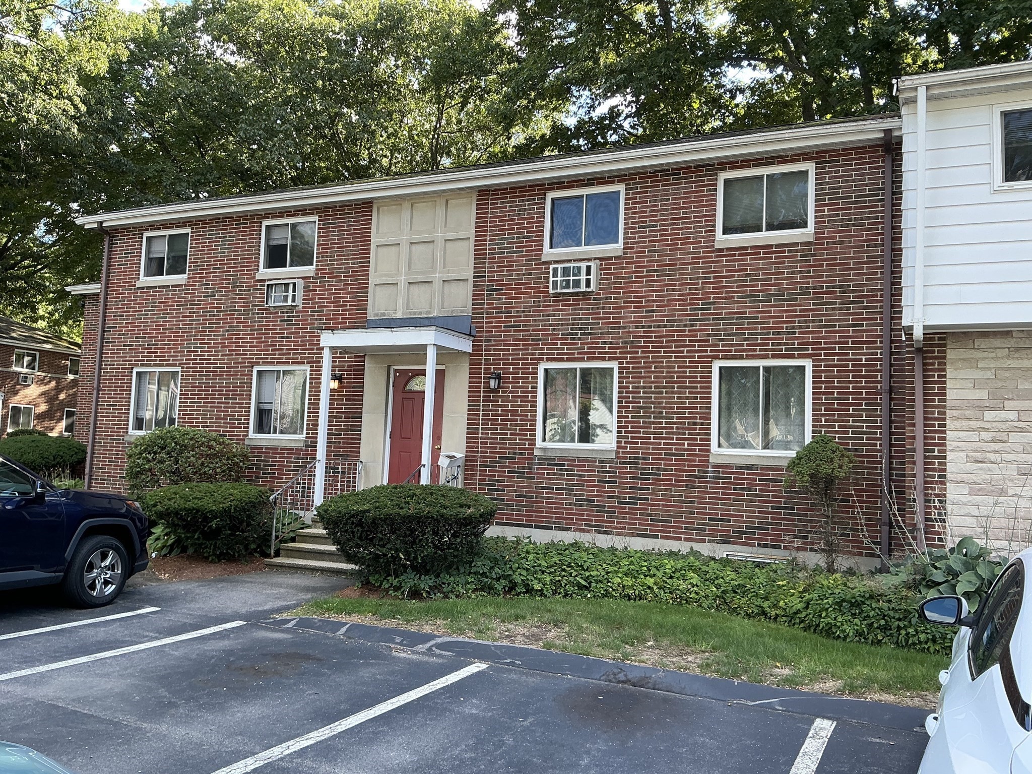 7 Wilson Dr # 7 Property Photo 1