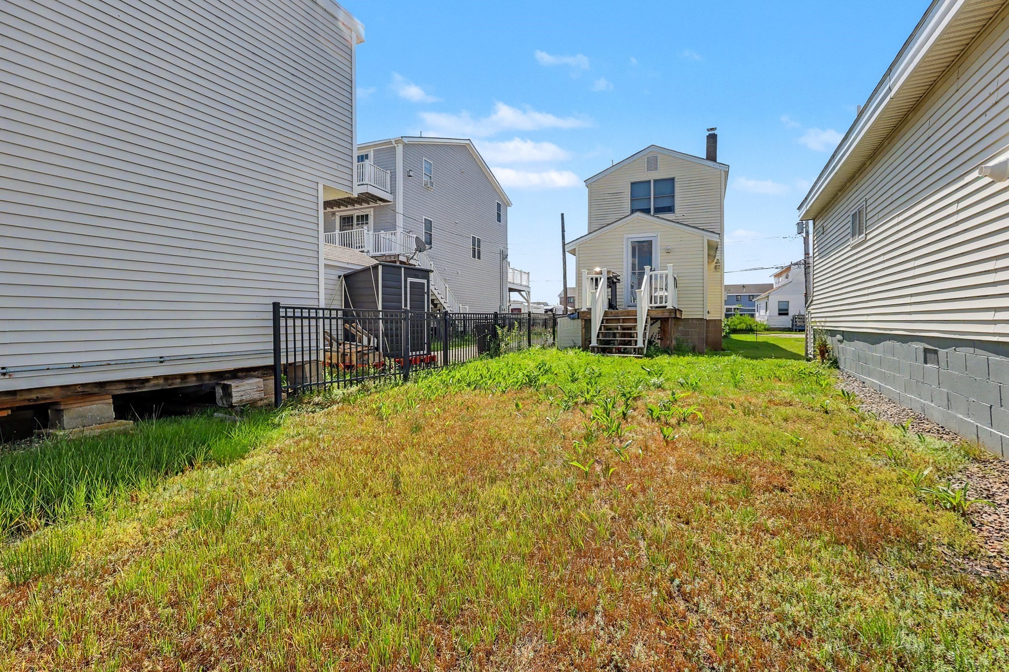 10 Liberty St Property Photo 23