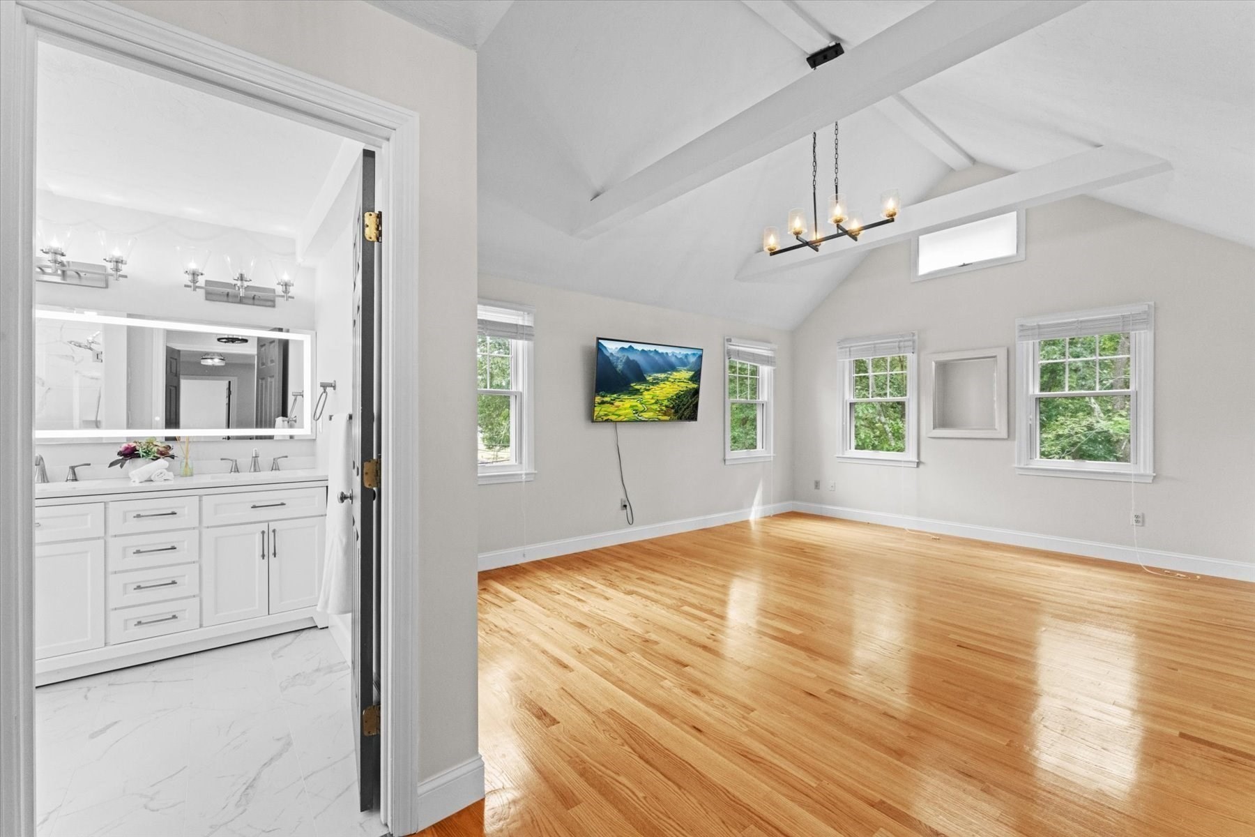 106 Danforth Street Property Photo 22