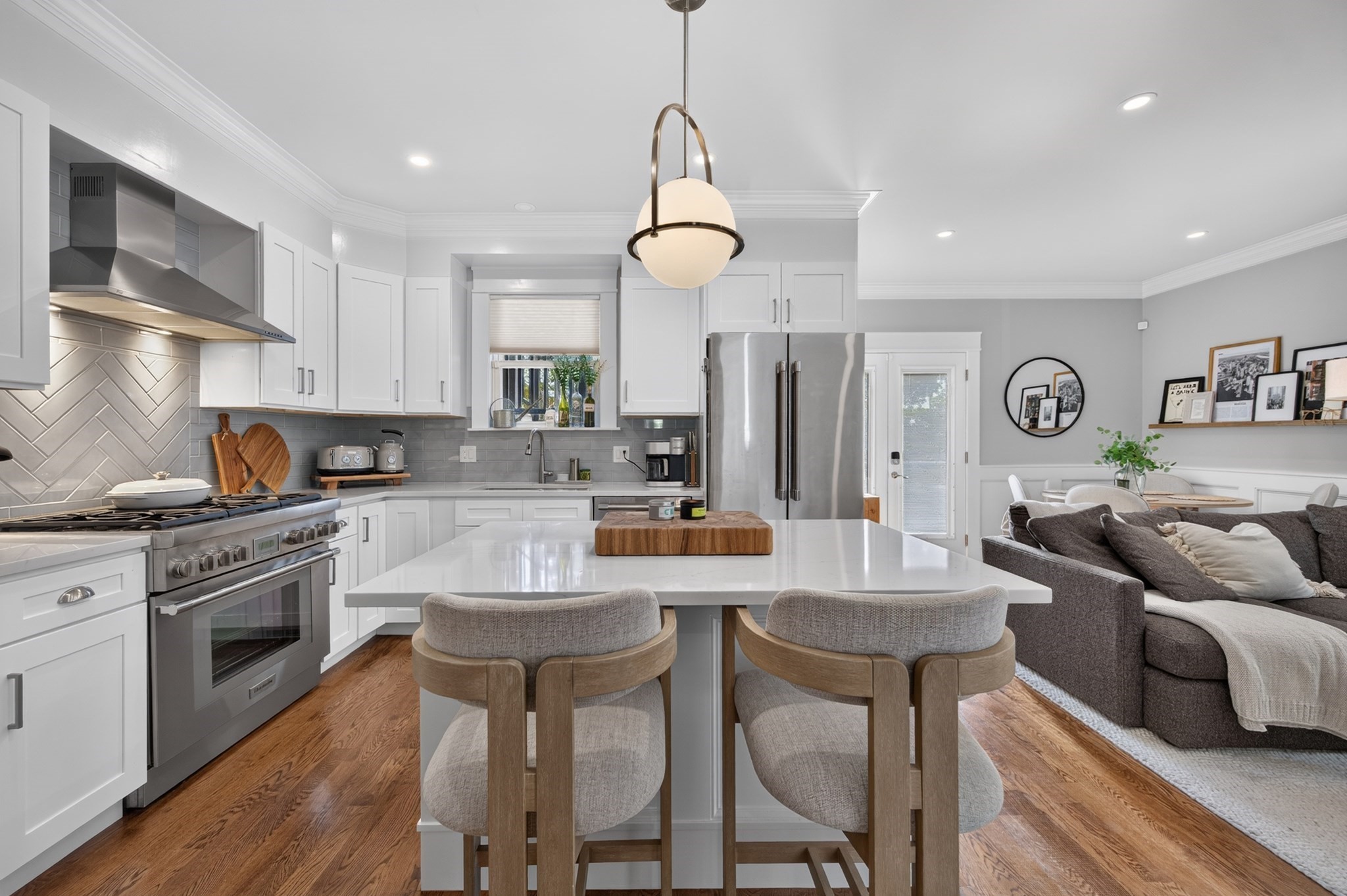 19 Fenwick St # 1